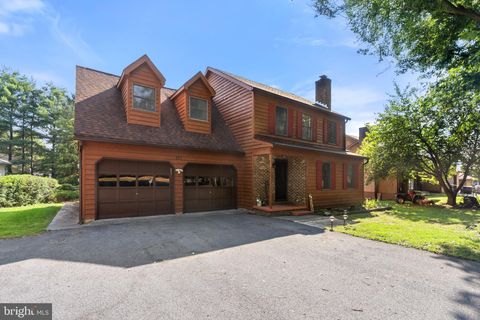 Homes For Sale - 103 Masters Drive<br/> CROSS JUNCTION, VA 22625