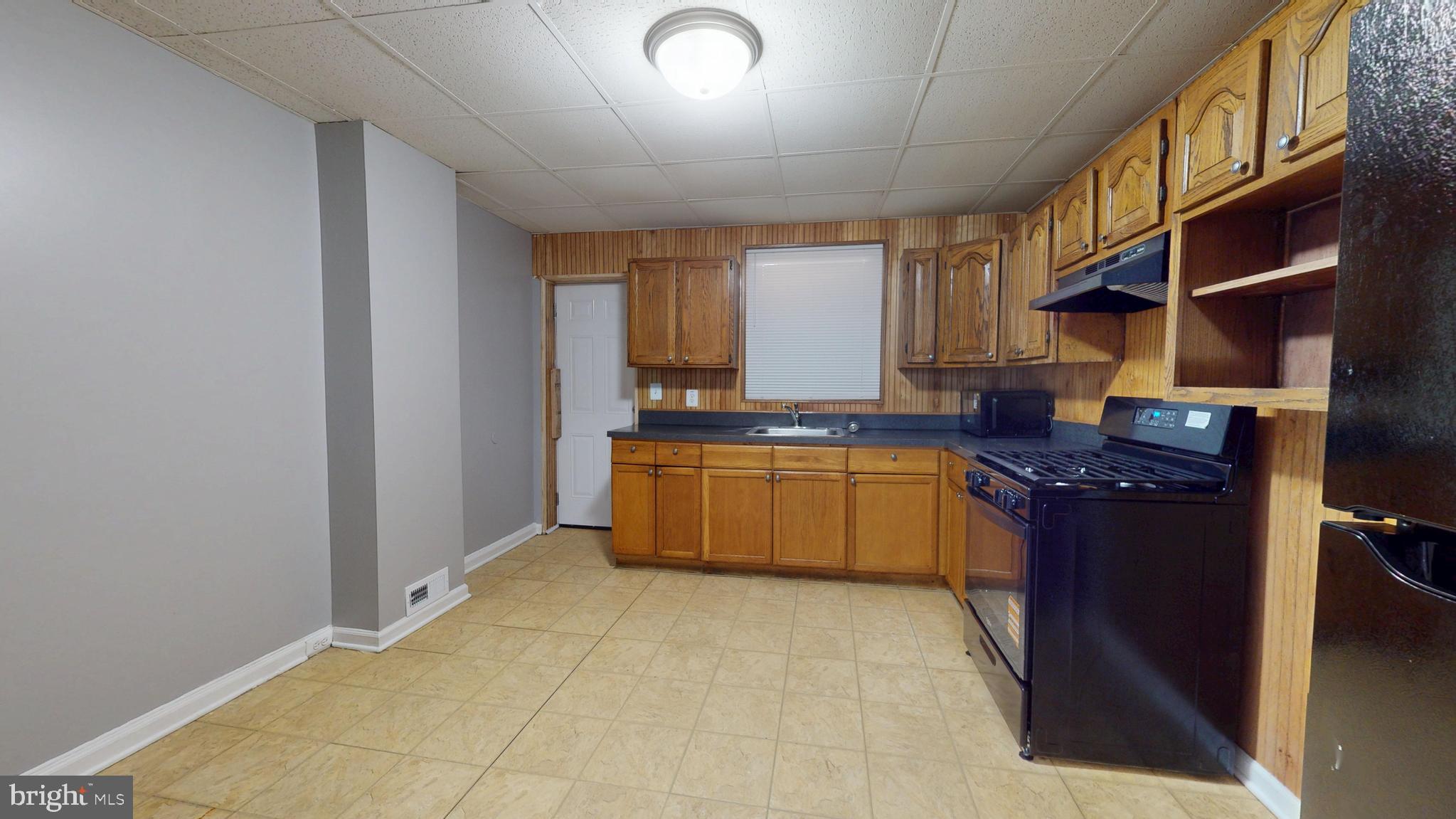 LAKE EVESHAM - Residential