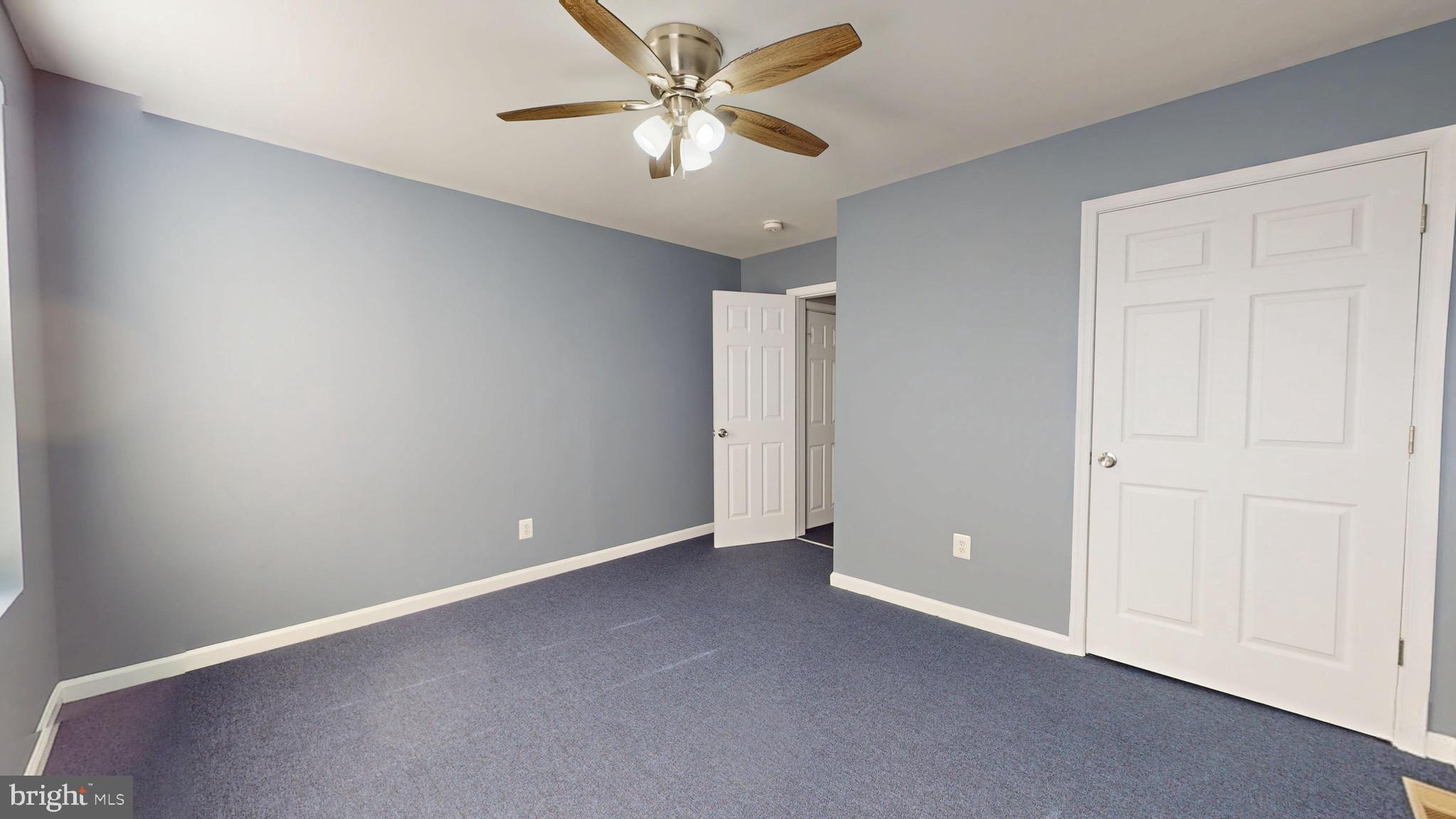 LAKE EVESHAM - Residential