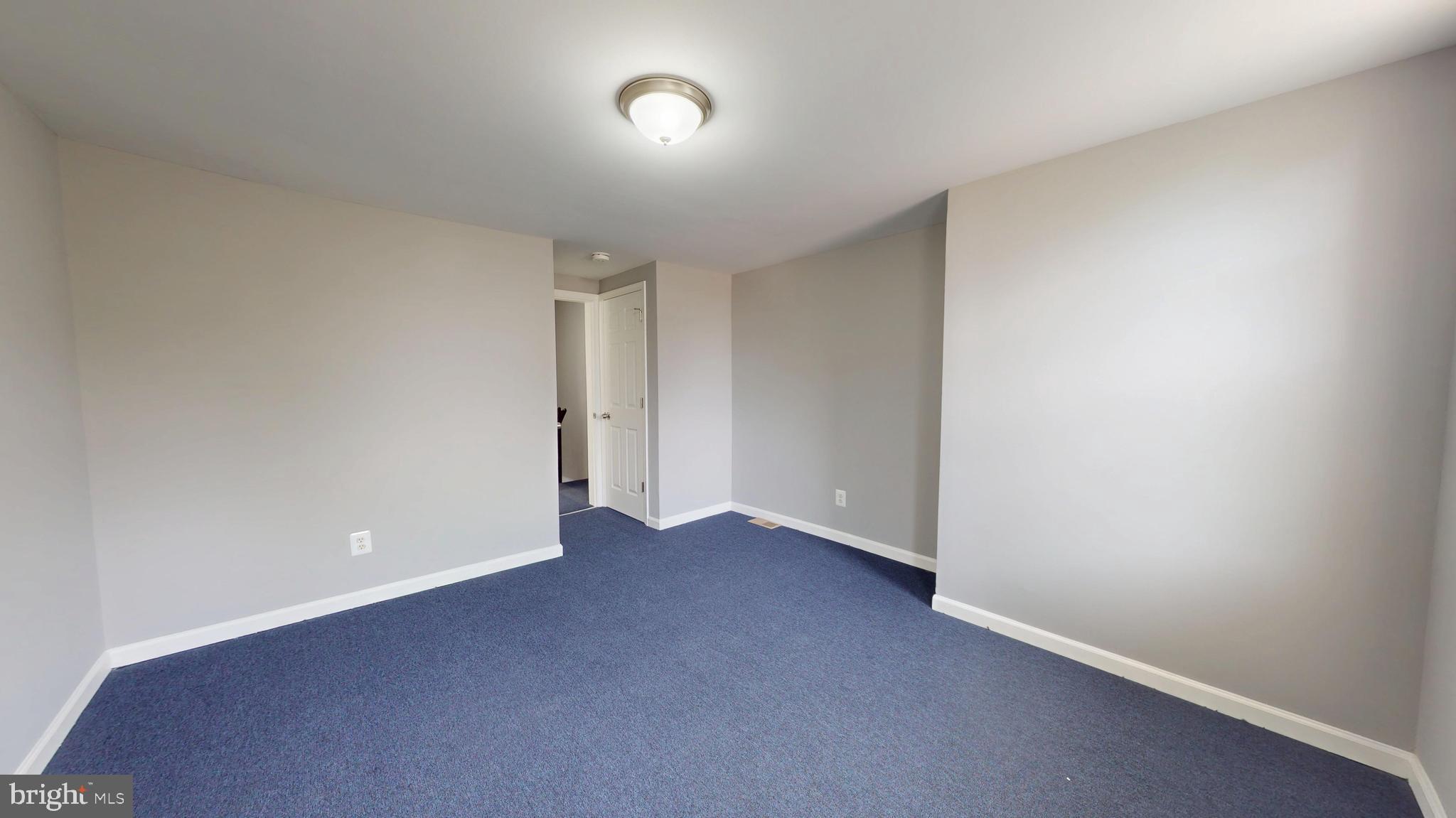 LAKE EVESHAM - Residential