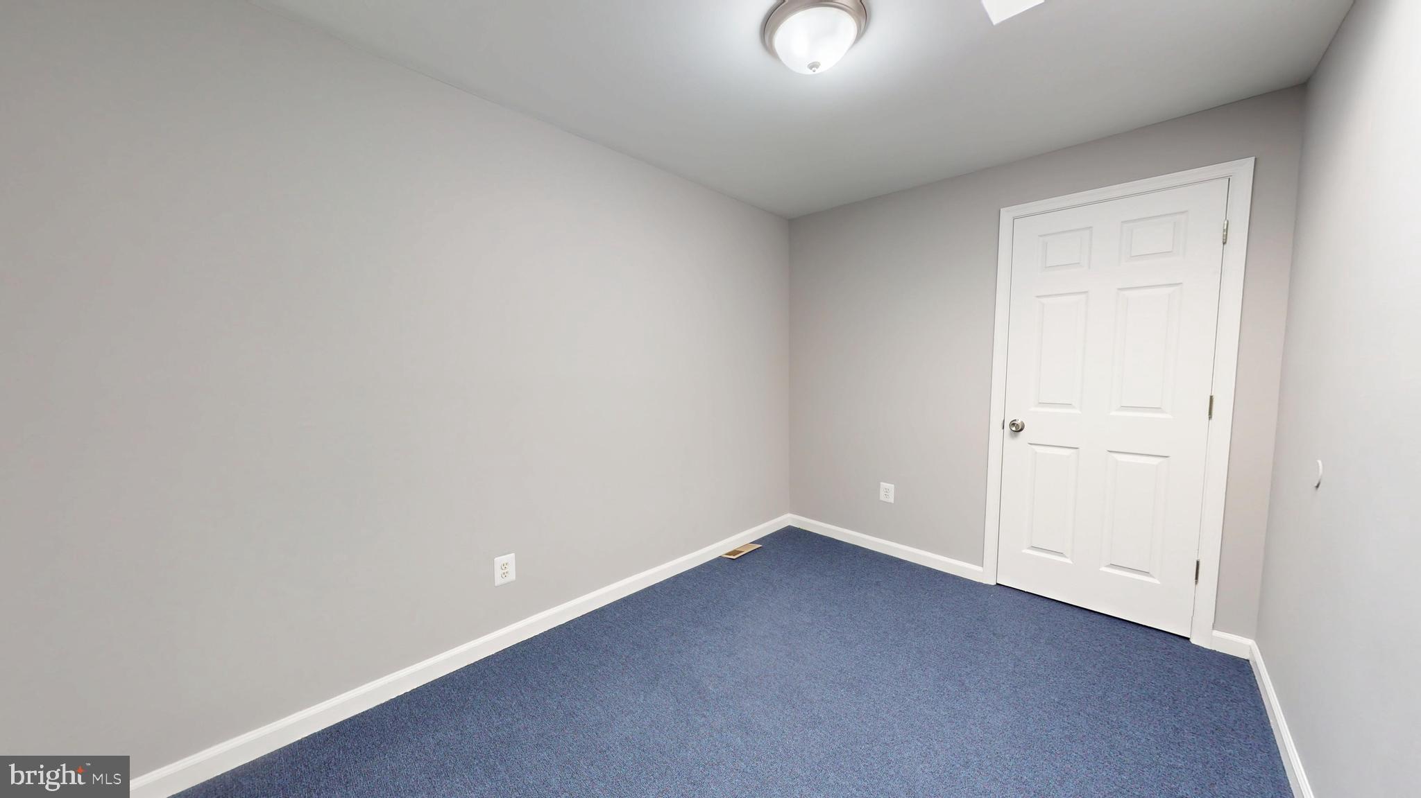 LAKE EVESHAM - Residential