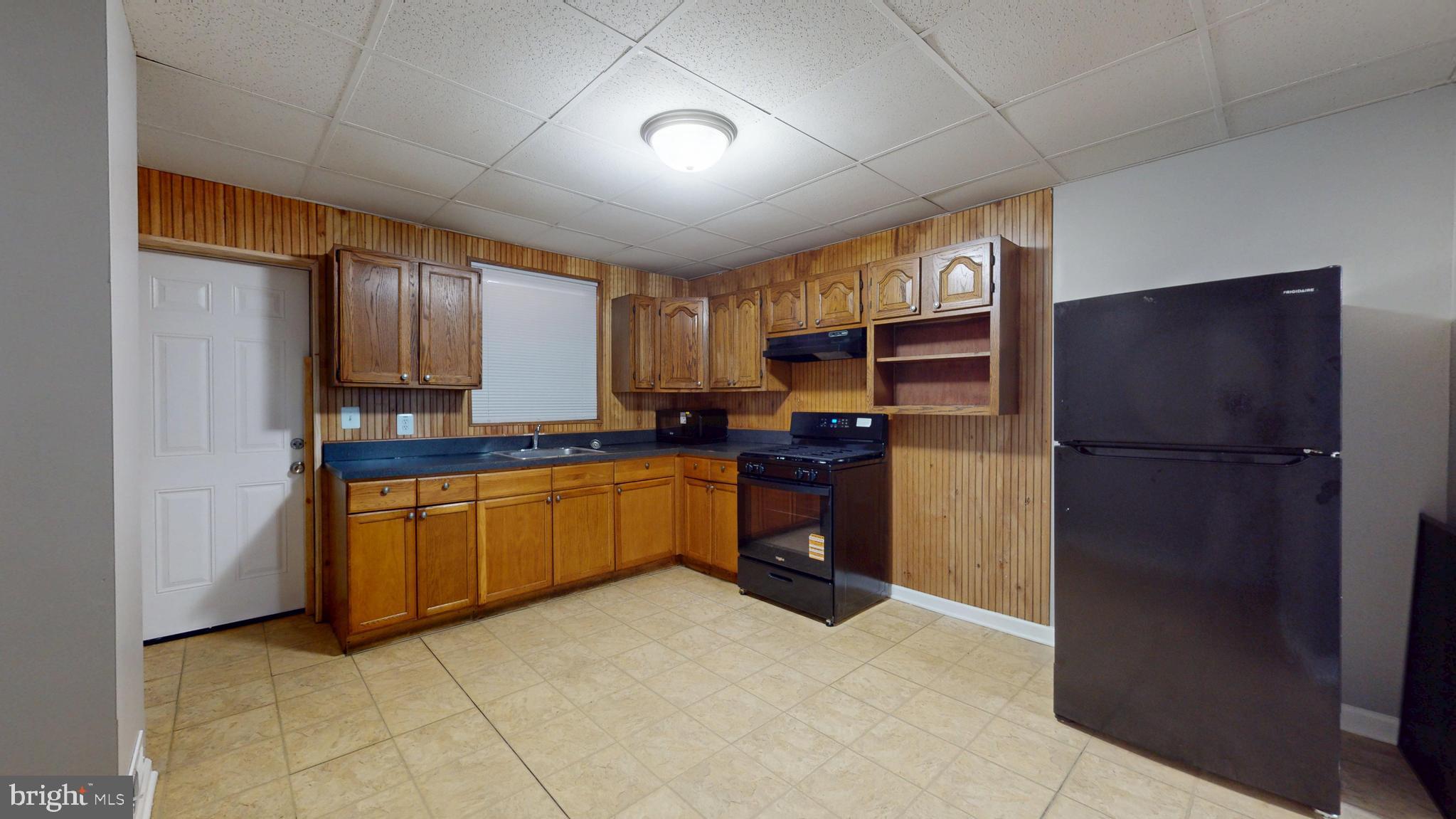 LAKE EVESHAM - Residential