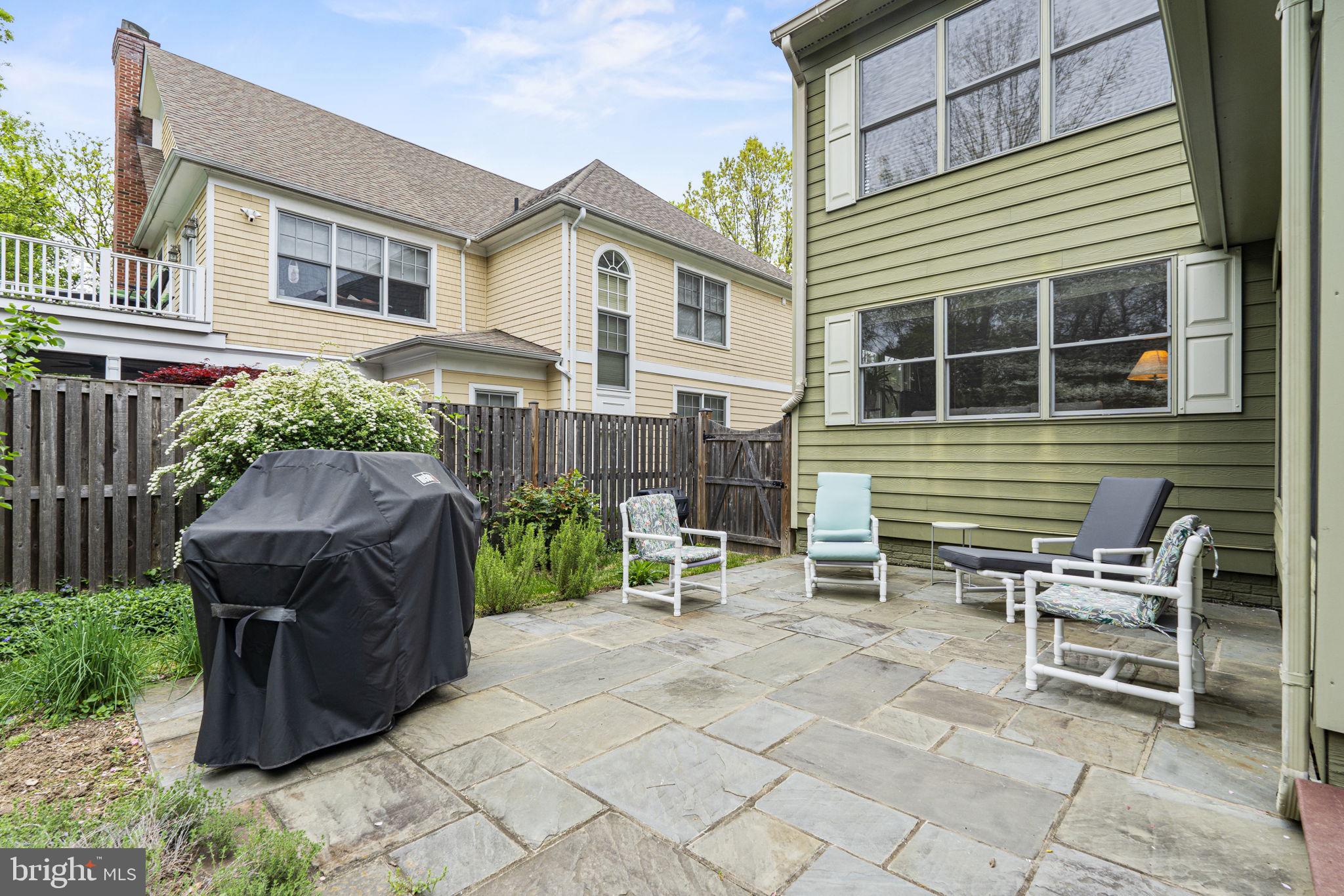 CHEVY CHASE - Residential