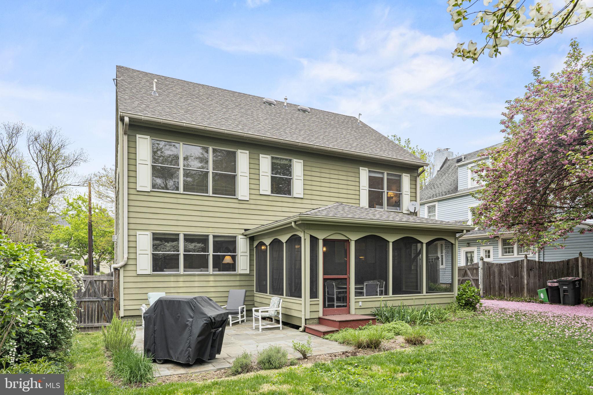 CHEVY CHASE - Residential