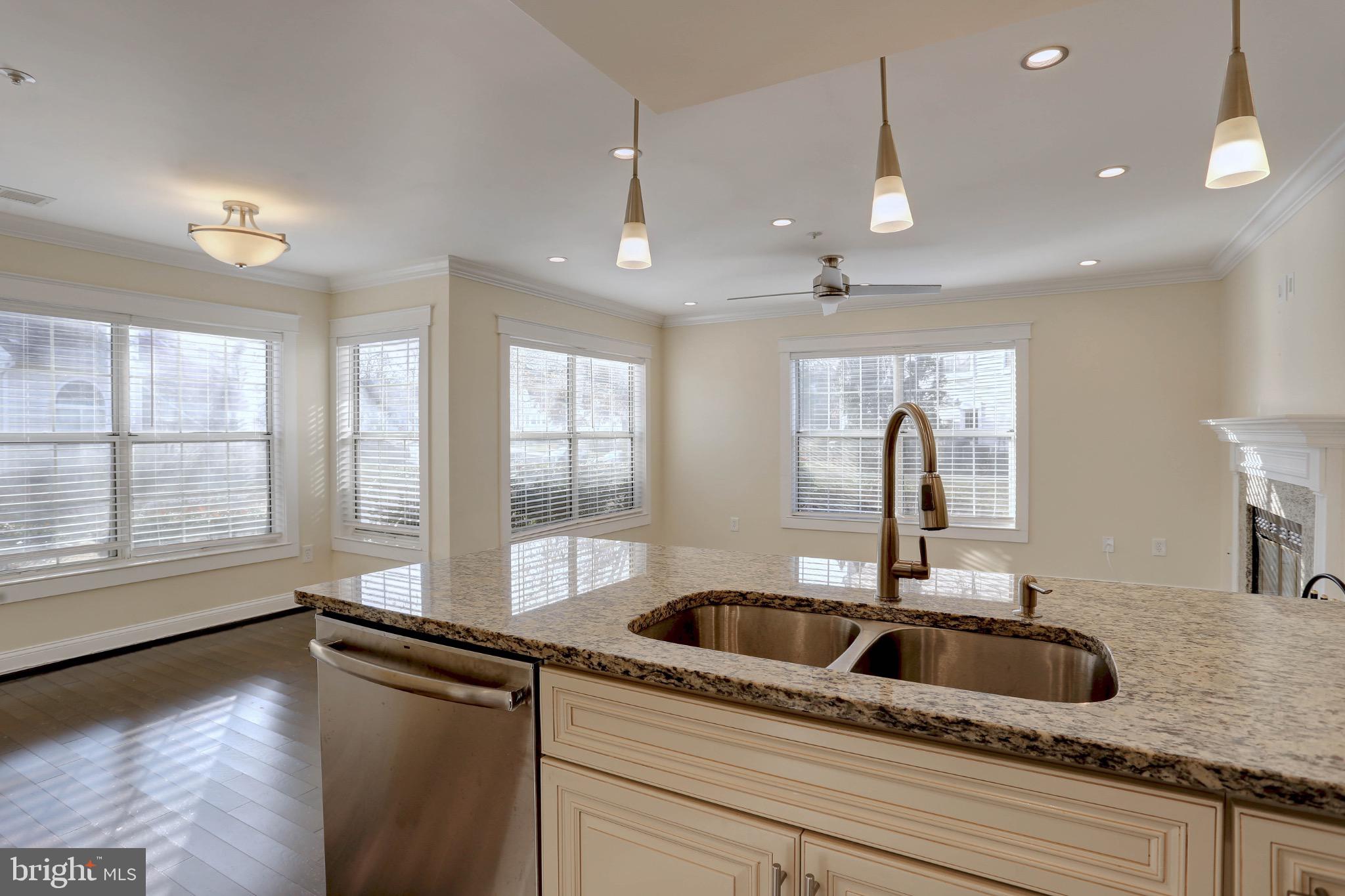 VISTAS AT LAKE ARBOR - Residential Lease