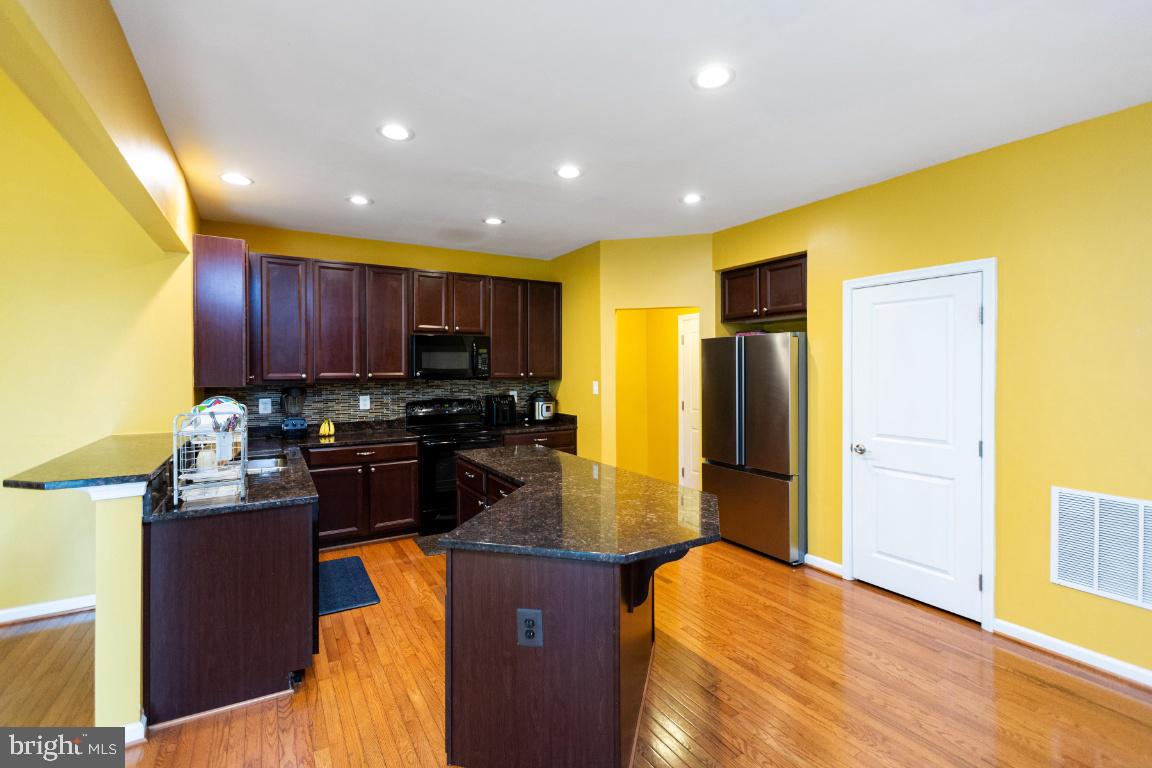 WESTFIELDS - Residential