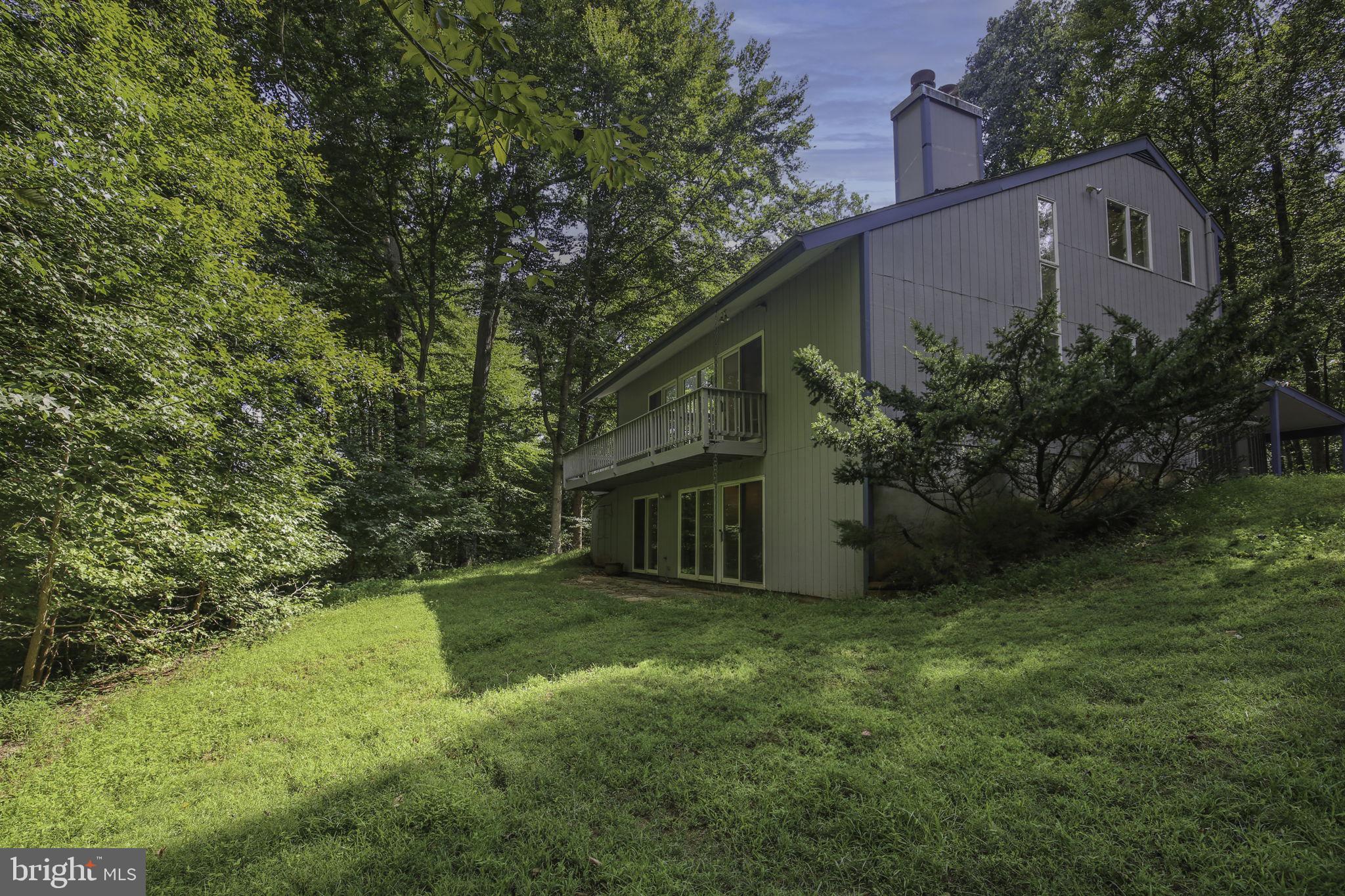 7 RIVER OAK PLACE
