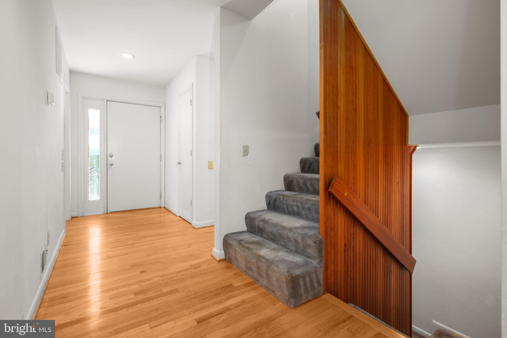 7 RIVER OAK PLACE