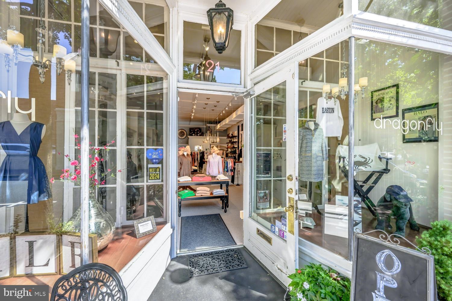 21 GOLDSBOROUGH STREET 1
