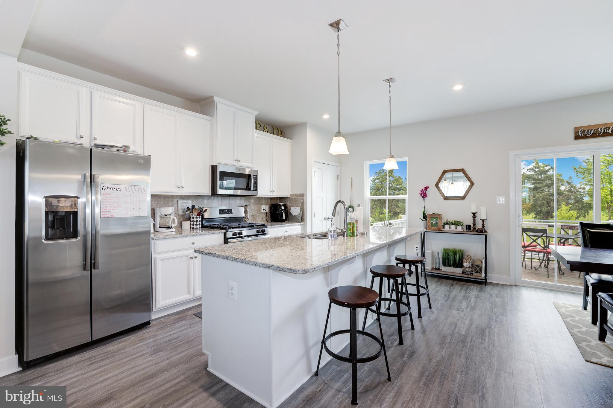 LAKE FREDERICK - Residential Lease