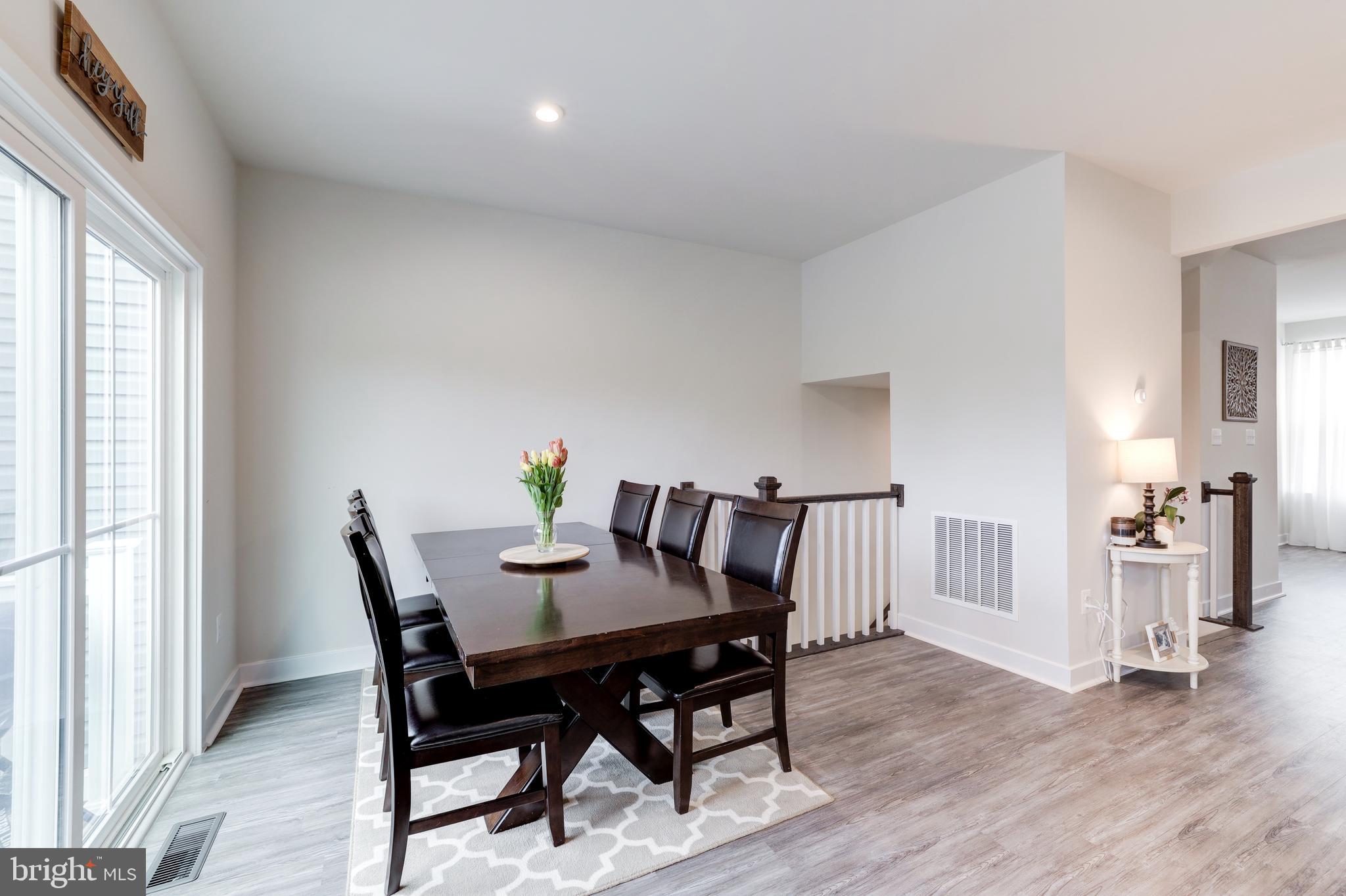 LAKE FREDERICK - Residential Lease