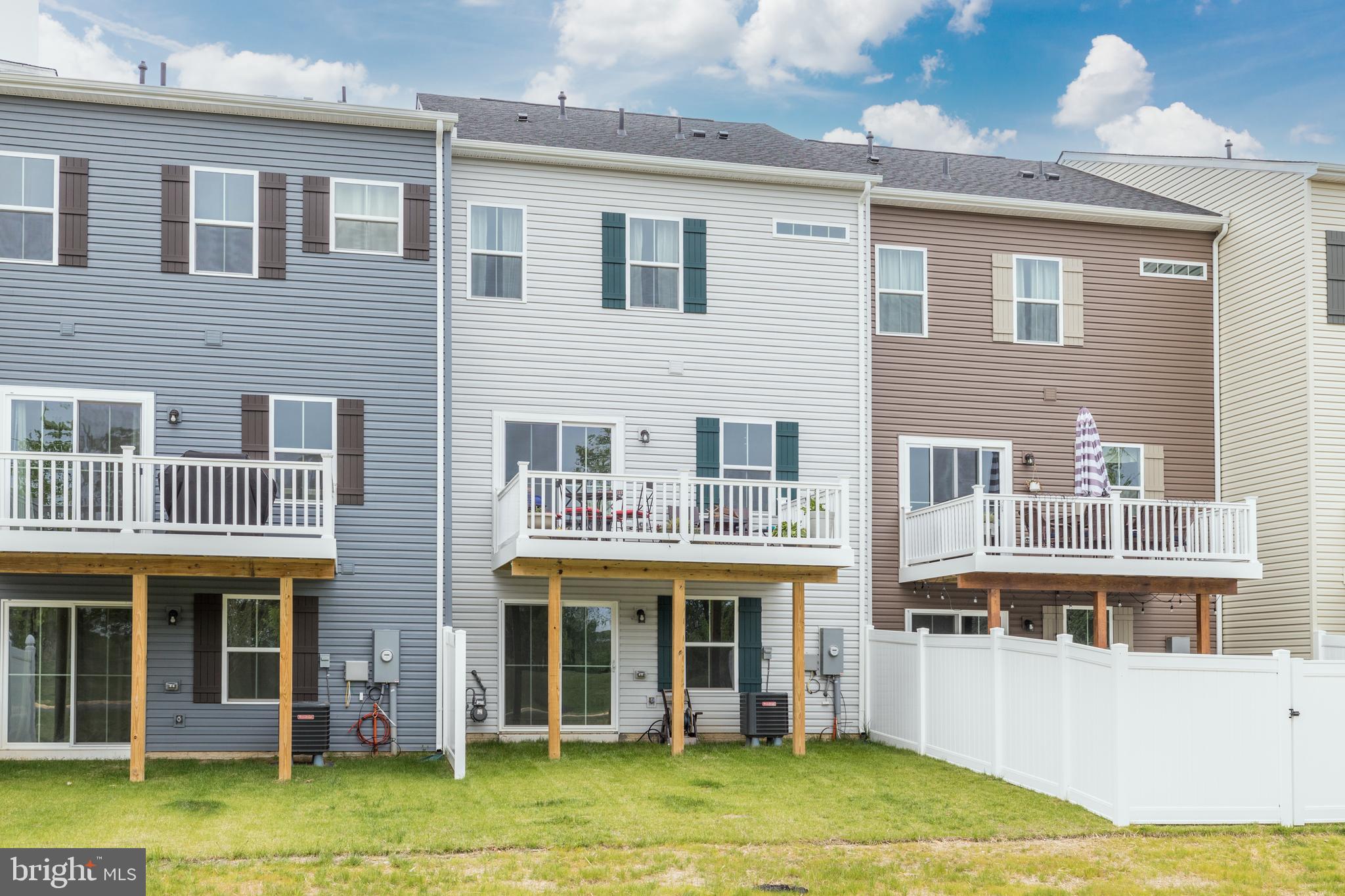 LAKE FREDERICK - Residential Lease