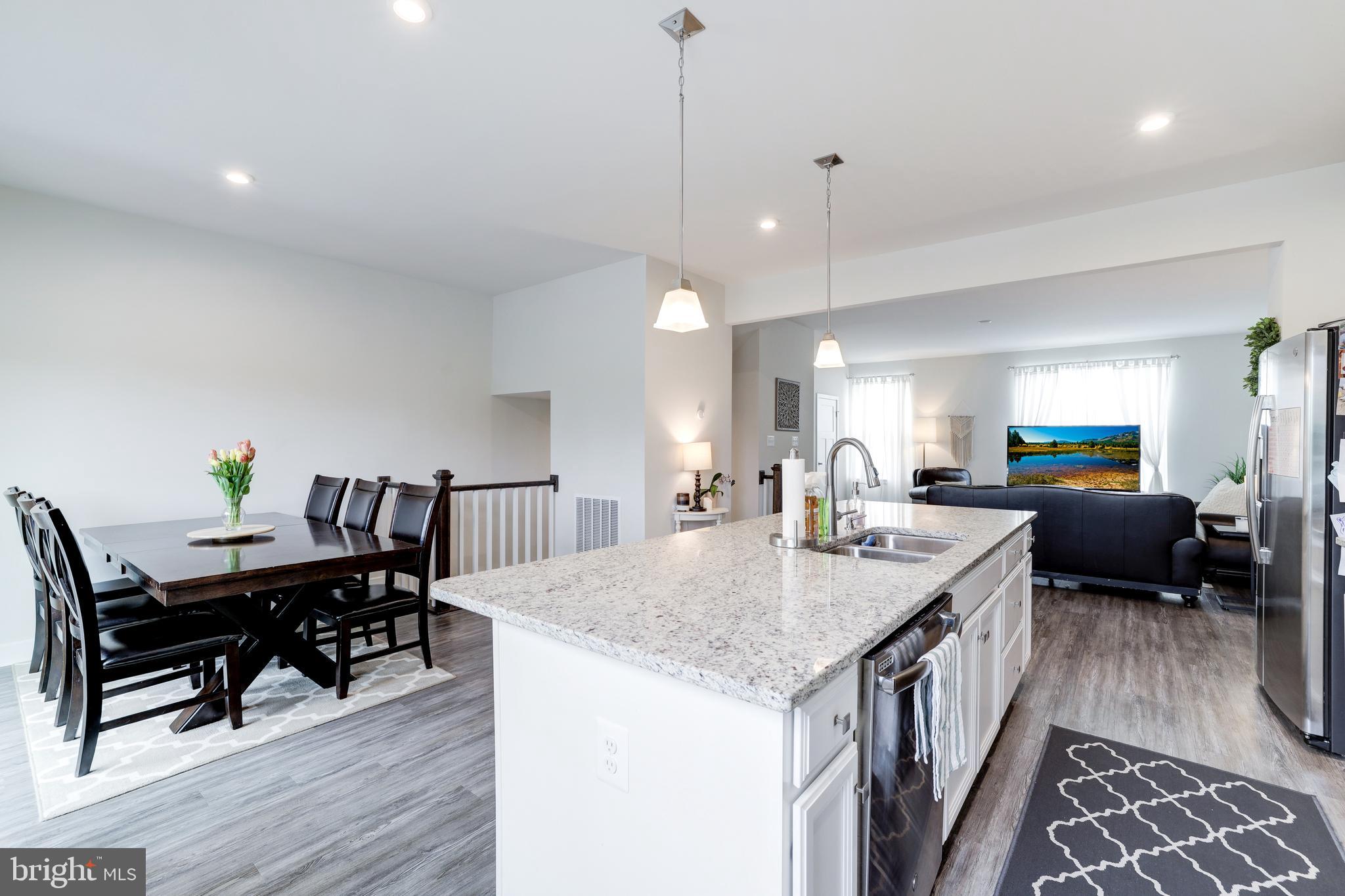 LAKE FREDERICK - Residential Lease