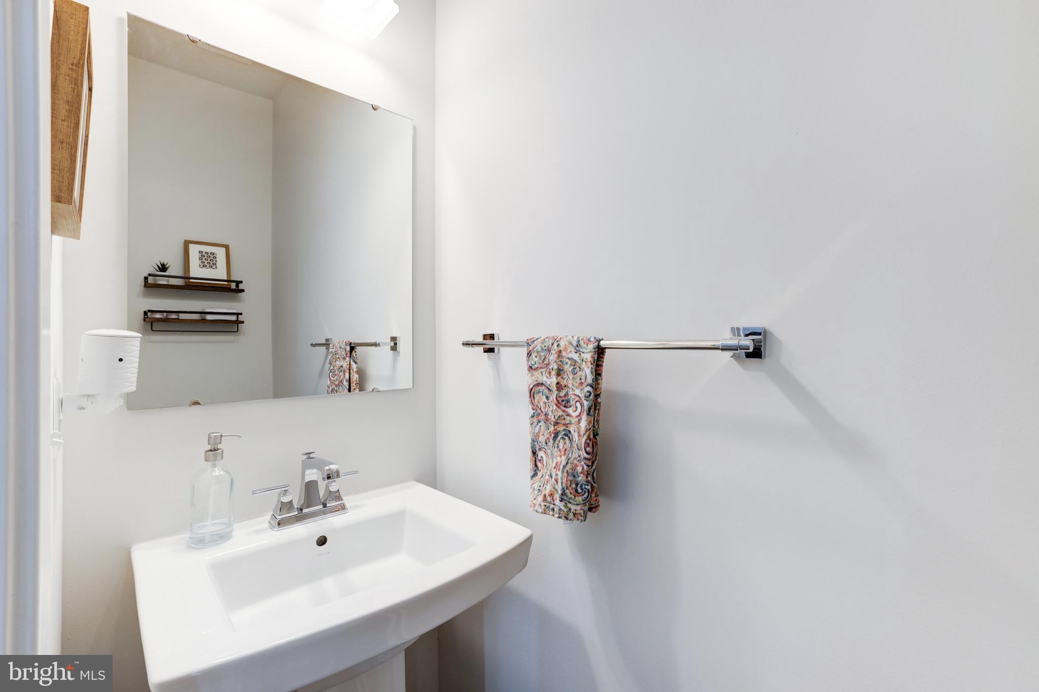 LAKE FREDERICK - Residential Lease