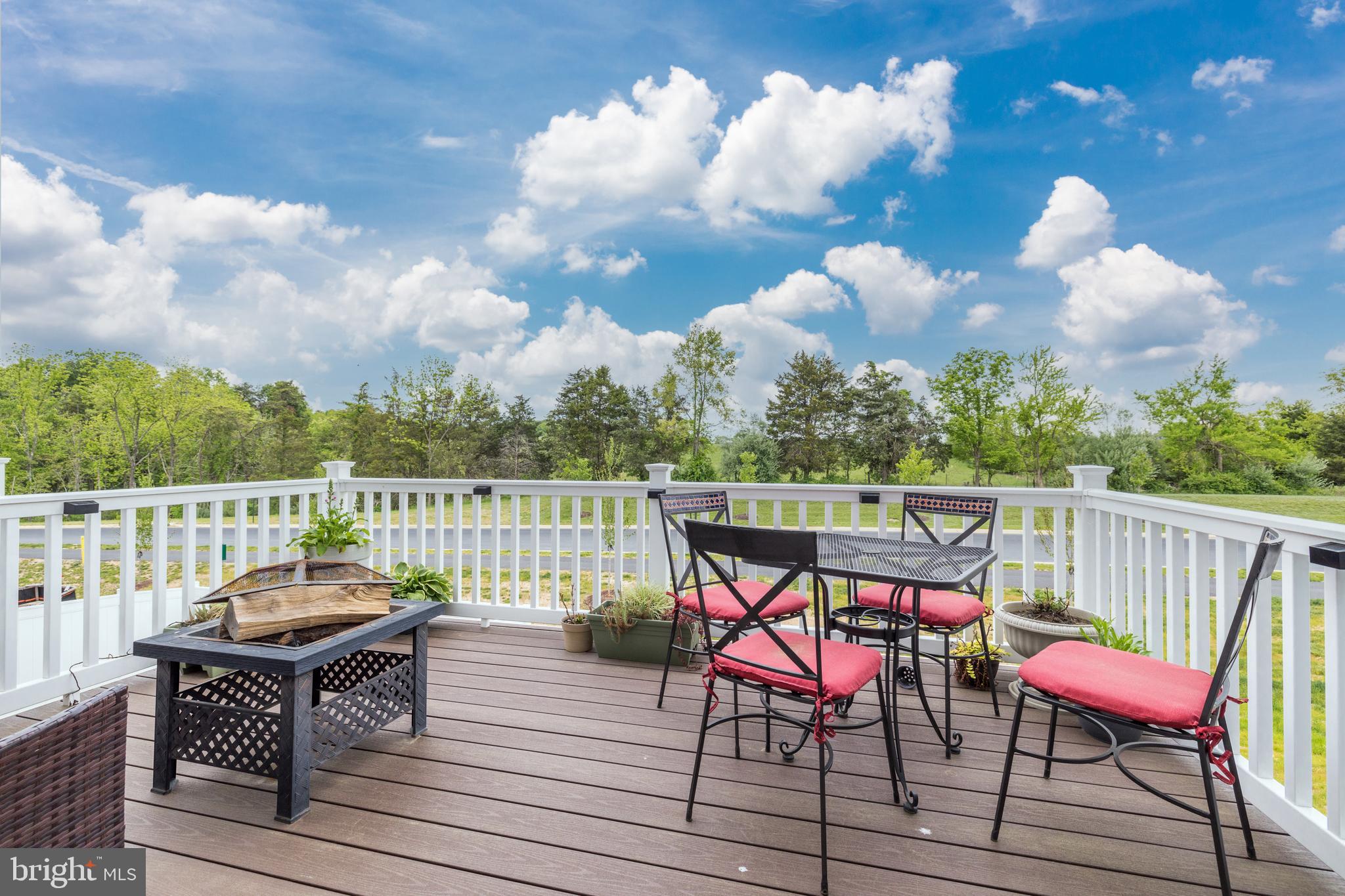 LAKE FREDERICK - Residential Lease