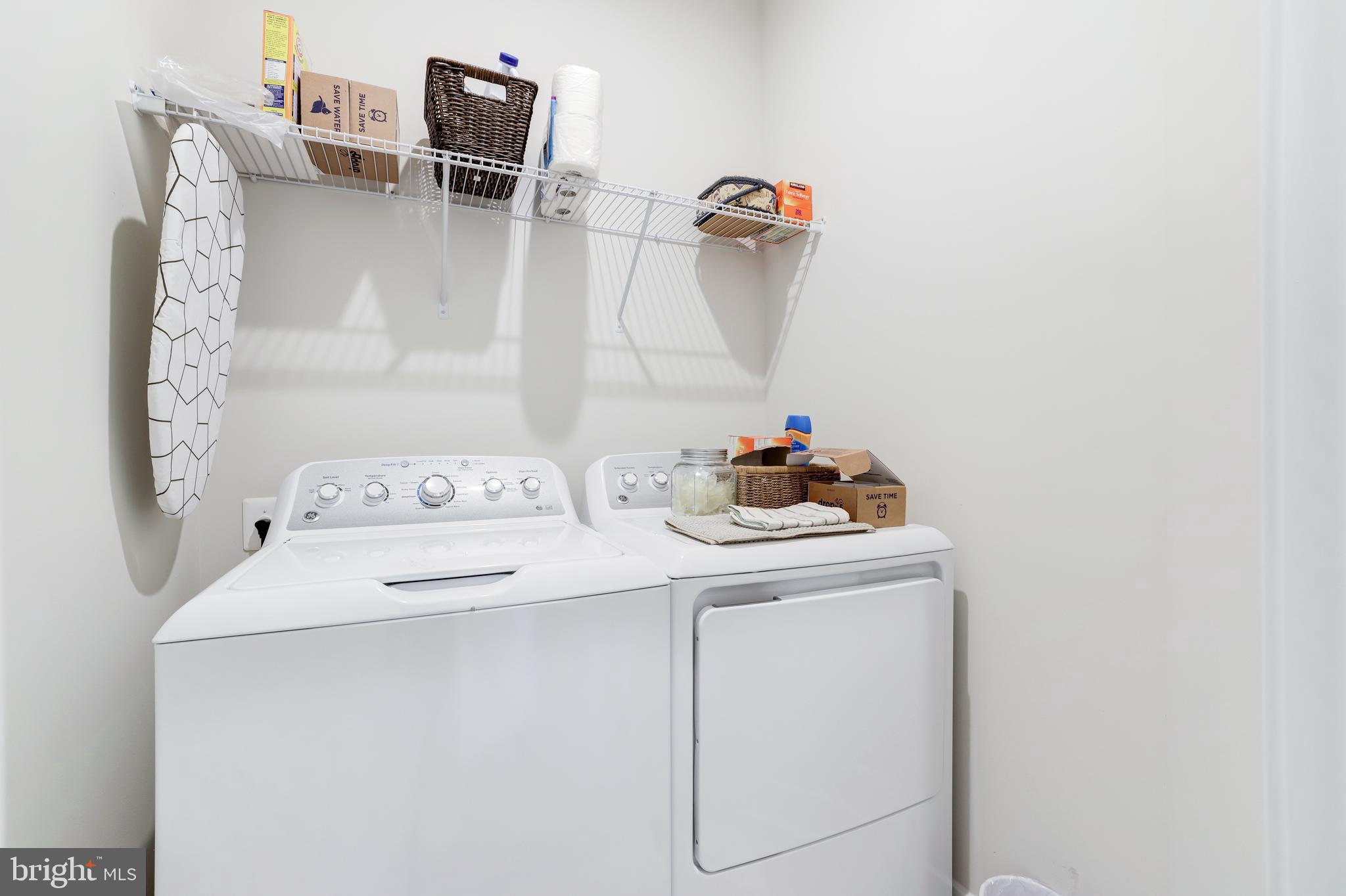 LAKE FREDERICK - Residential Lease