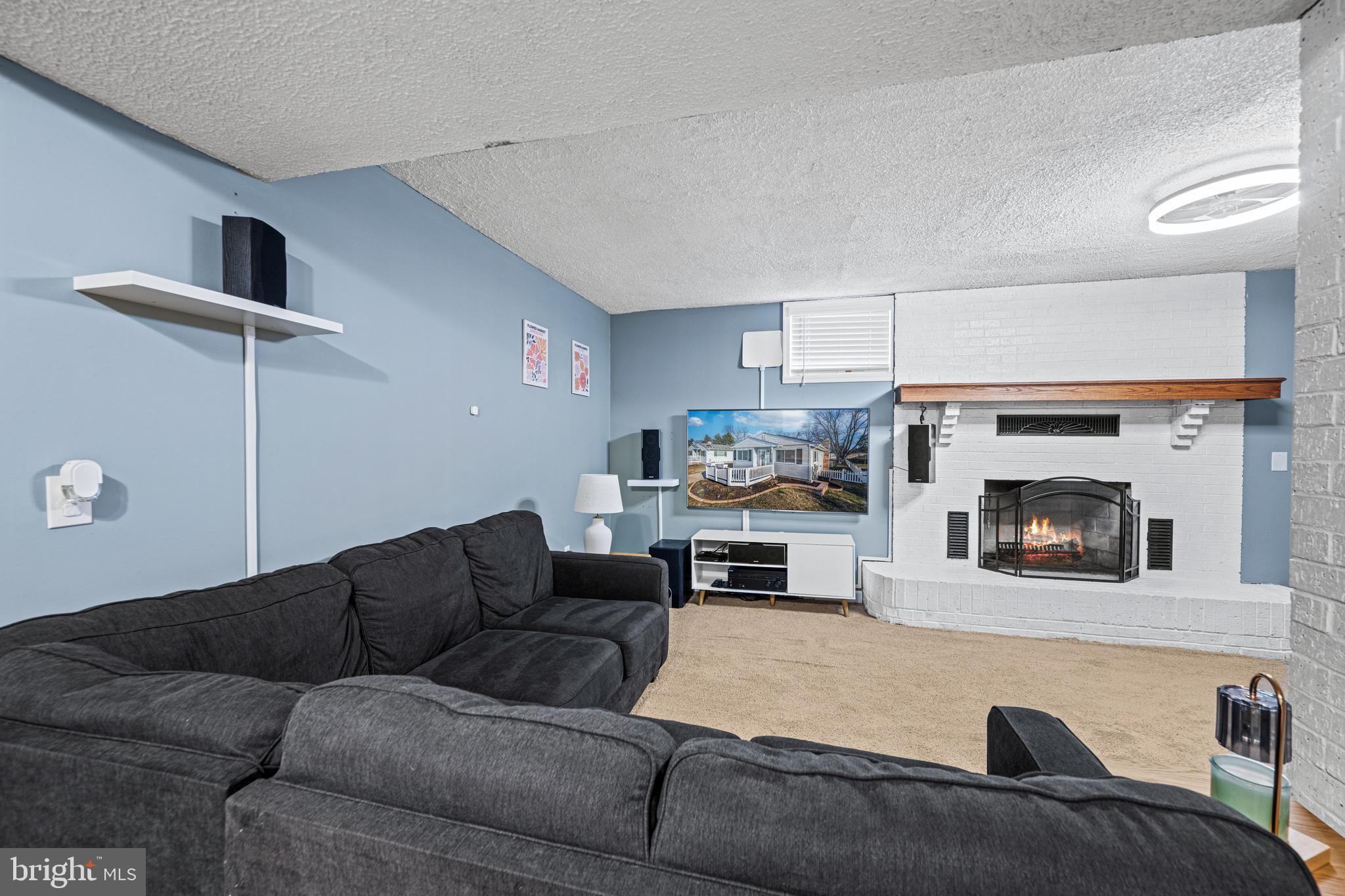 ELKRIDGE HEIGHTS - Residential