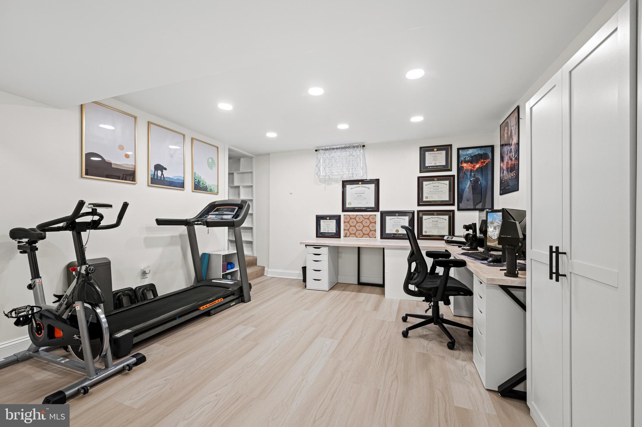 ELKRIDGE HEIGHTS - Residential