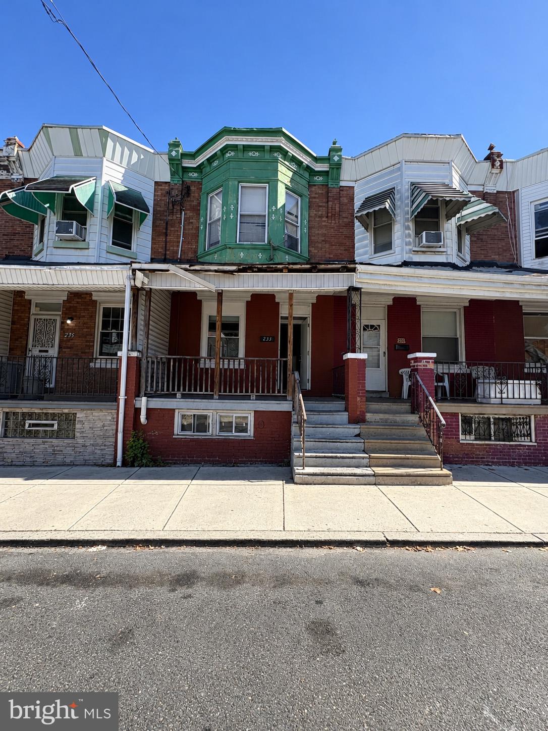 233 N CREIGHTON STREET