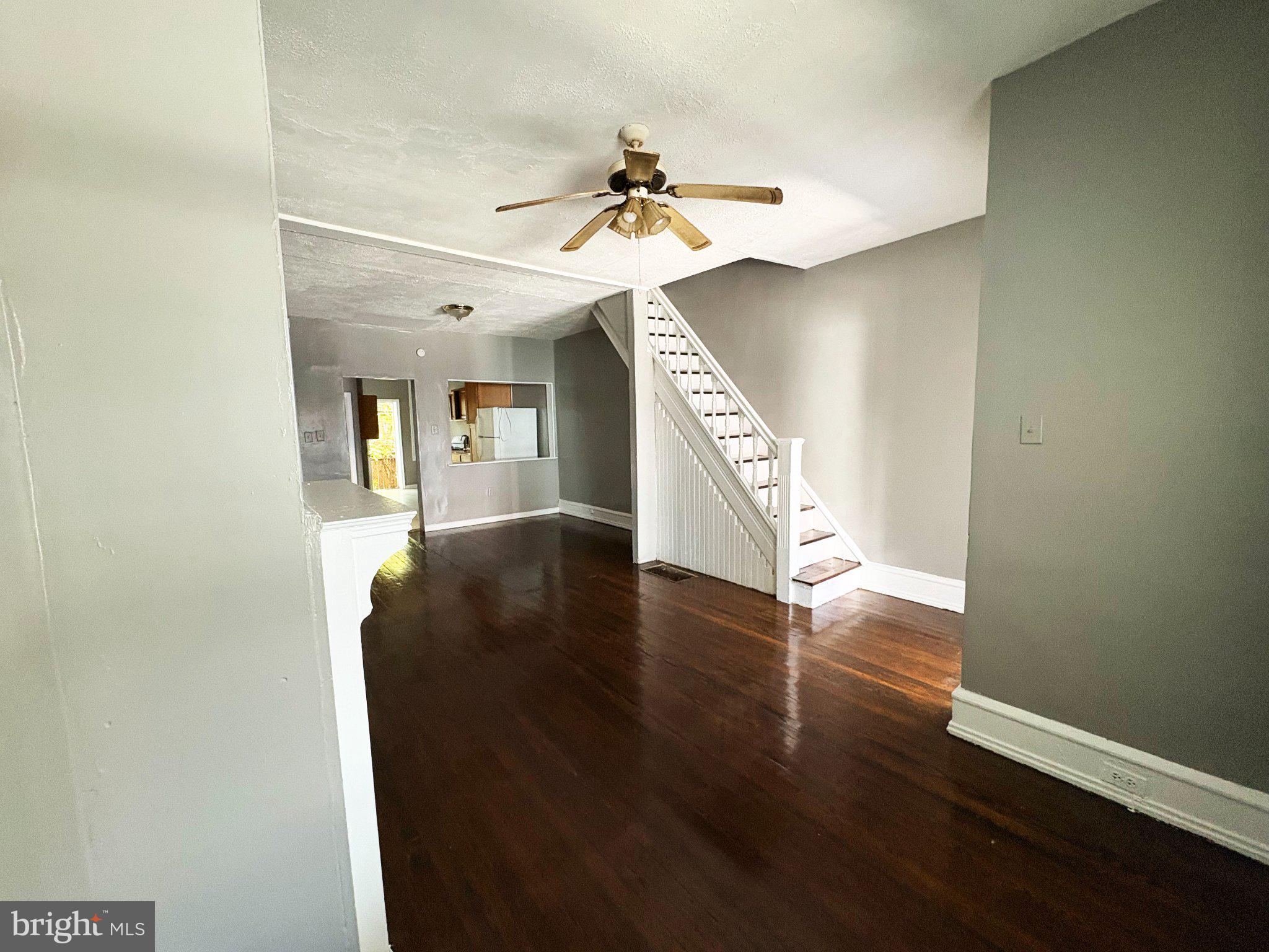 233 N CREIGHTON STREET
