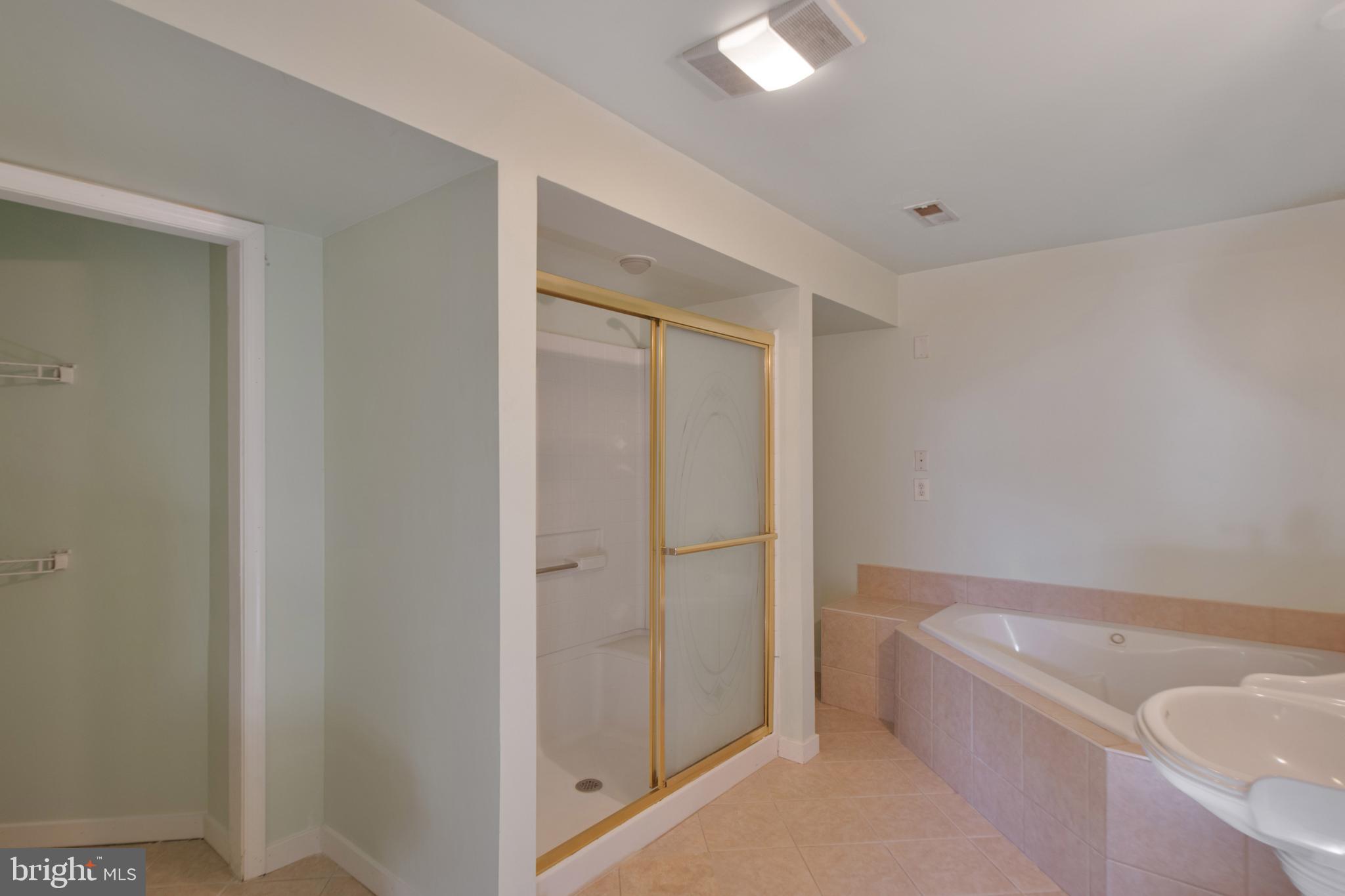 BRIARCLIFF MANOR - Residential Lease