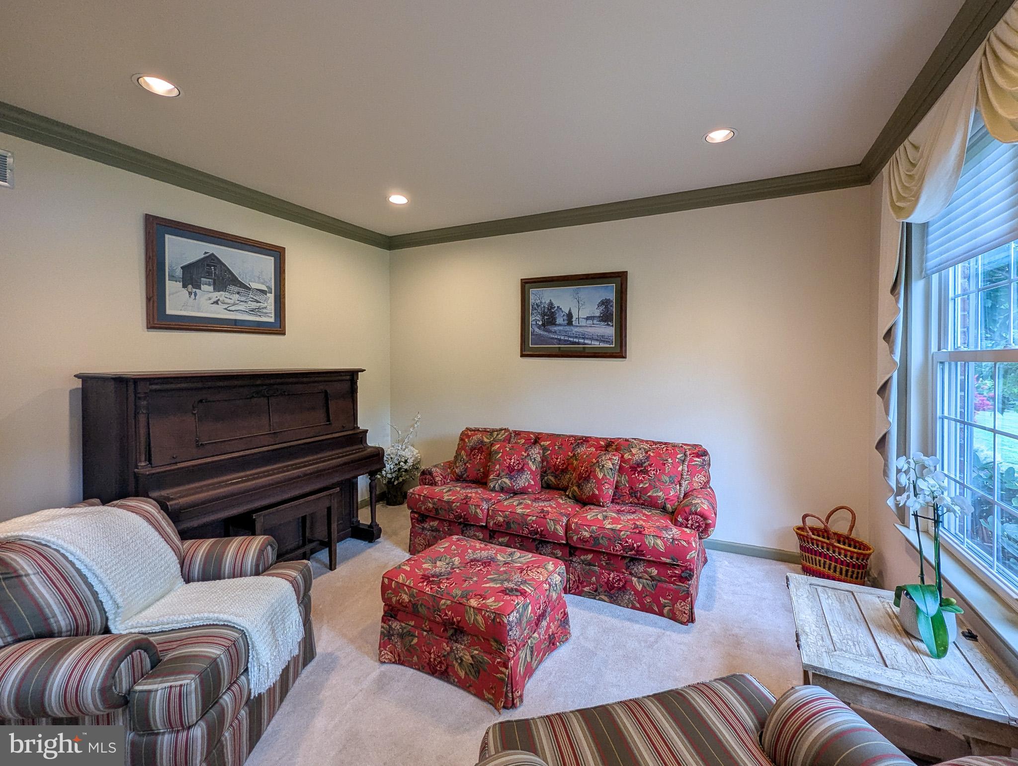 5370 WINDTREE DRIVE
