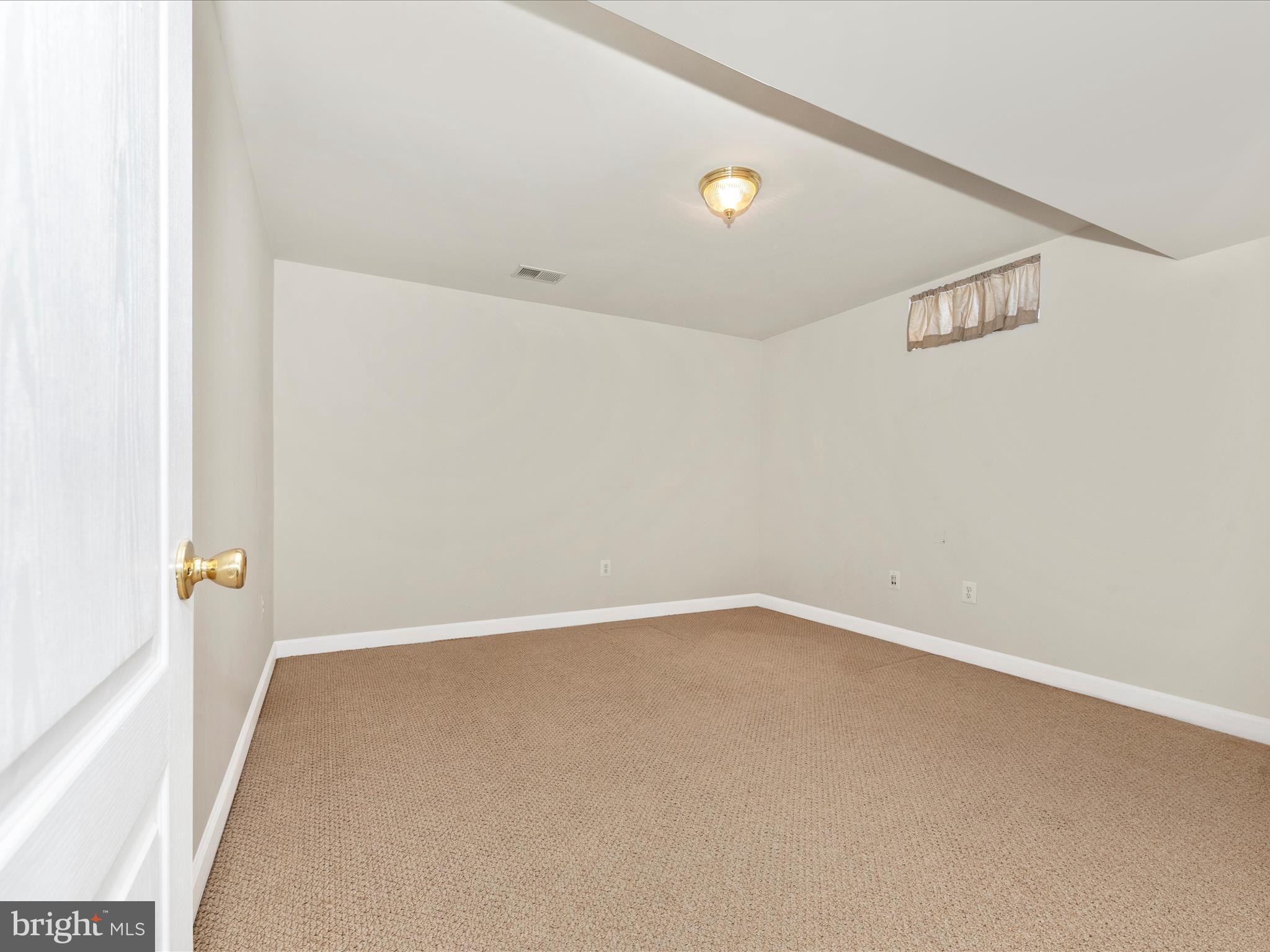 SUN MEADOW - Residential