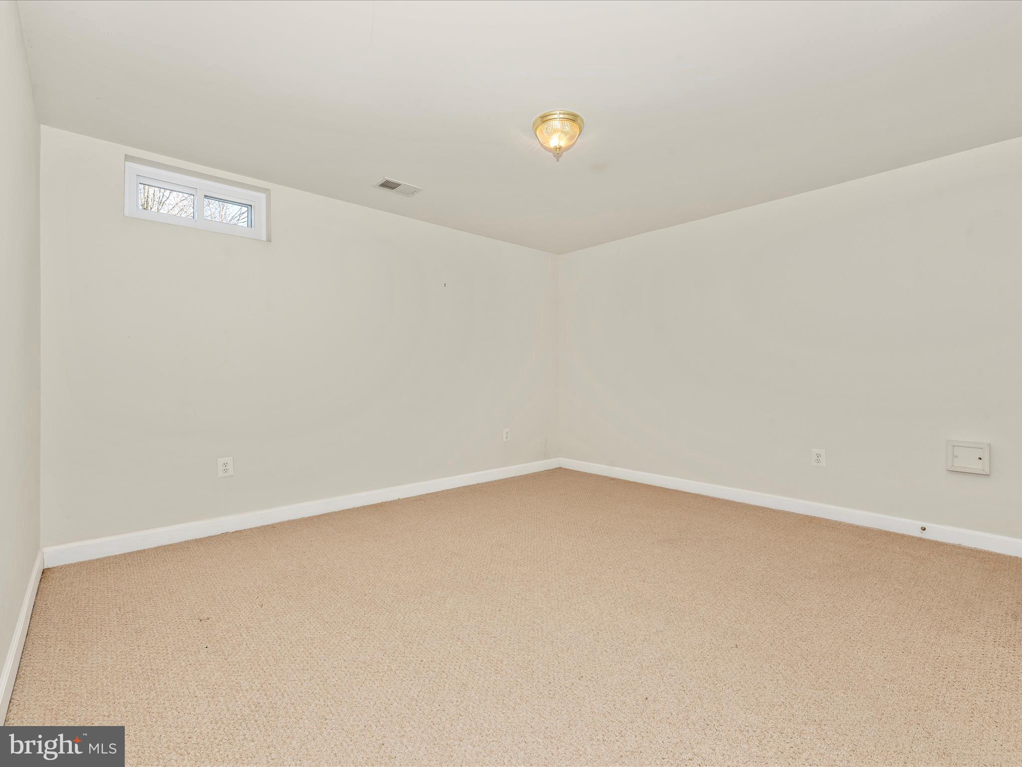 SUN MEADOW - Residential