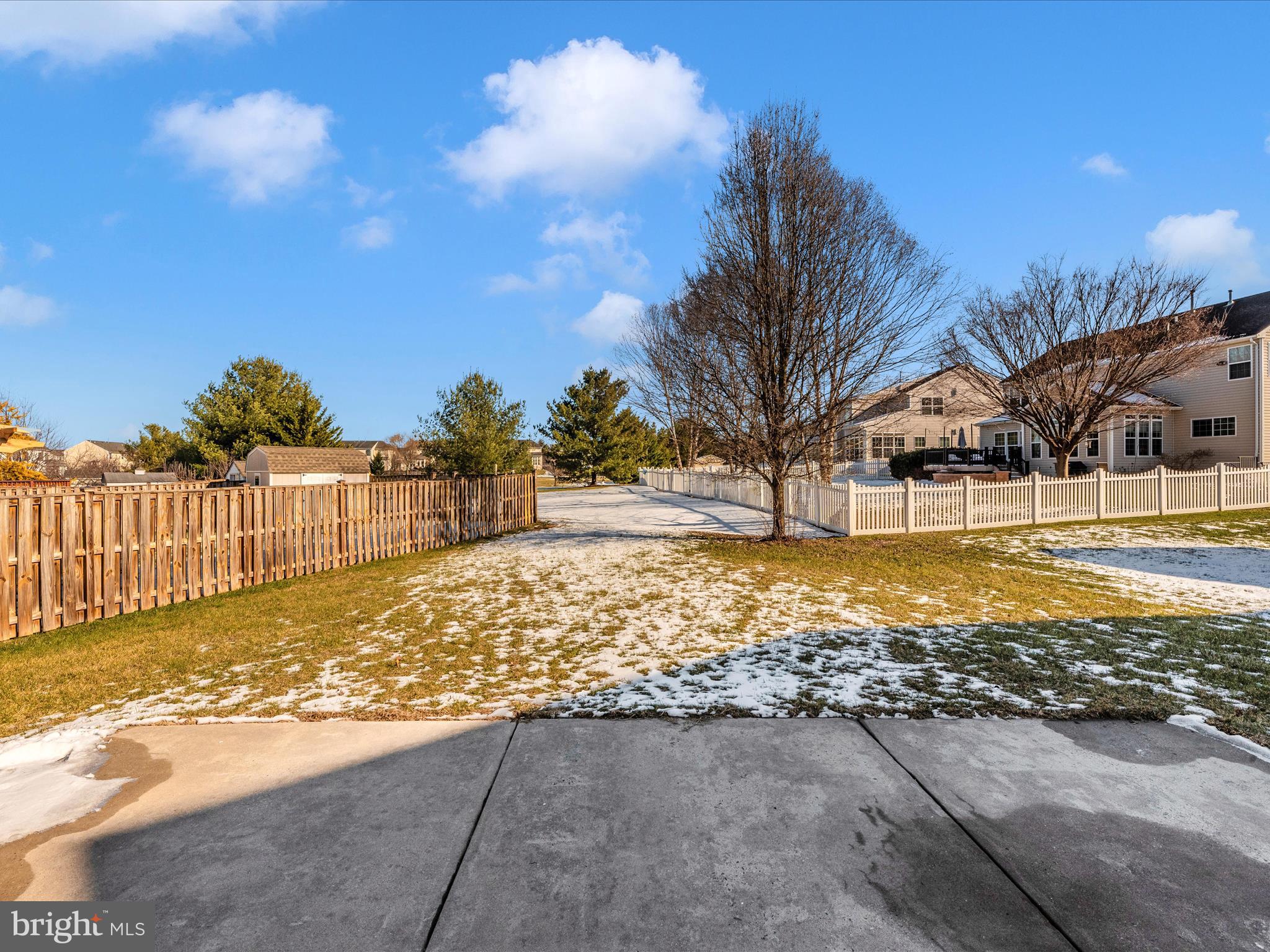 SUN MEADOW - Residential