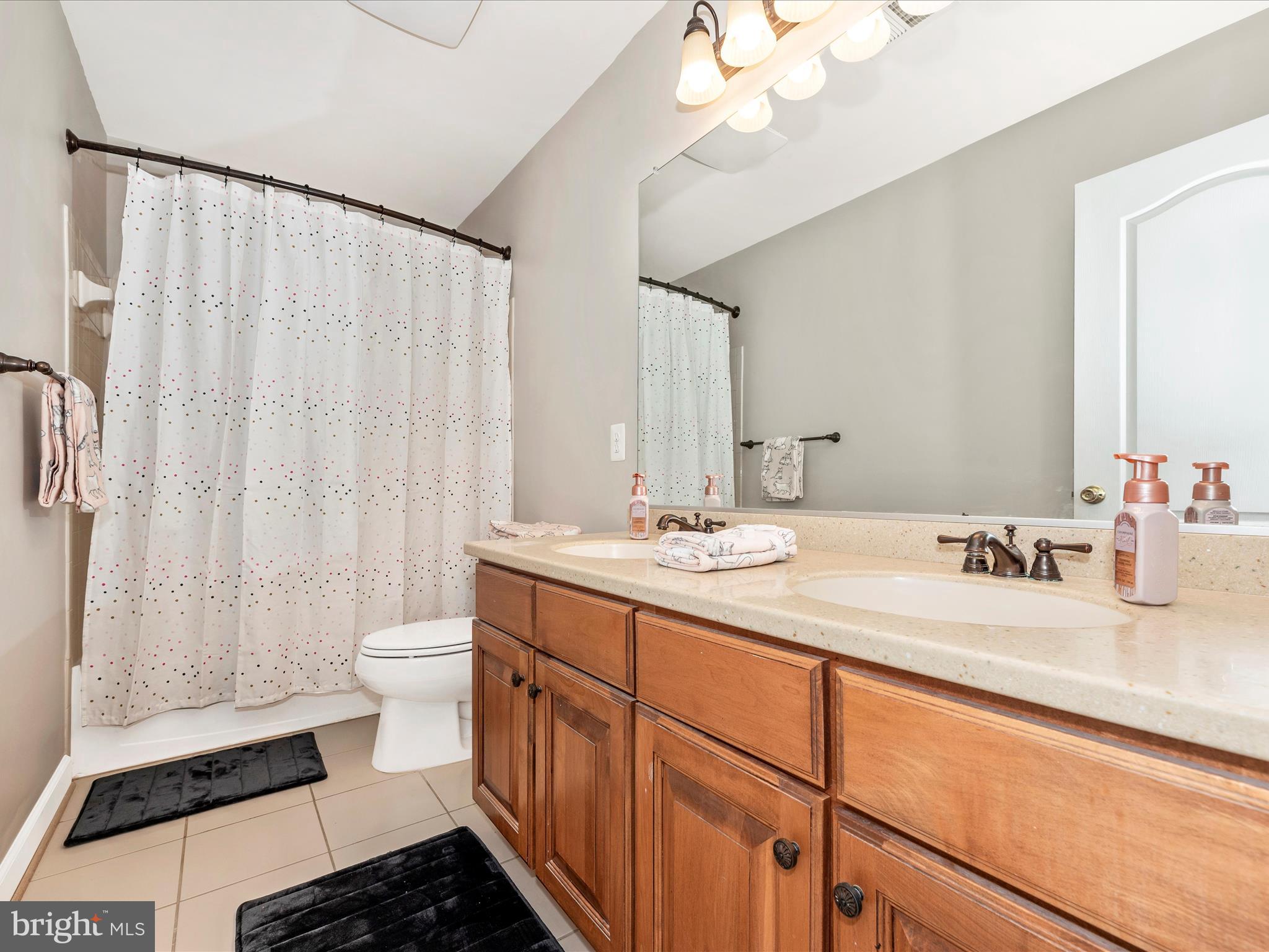 SUN MEADOW - Residential