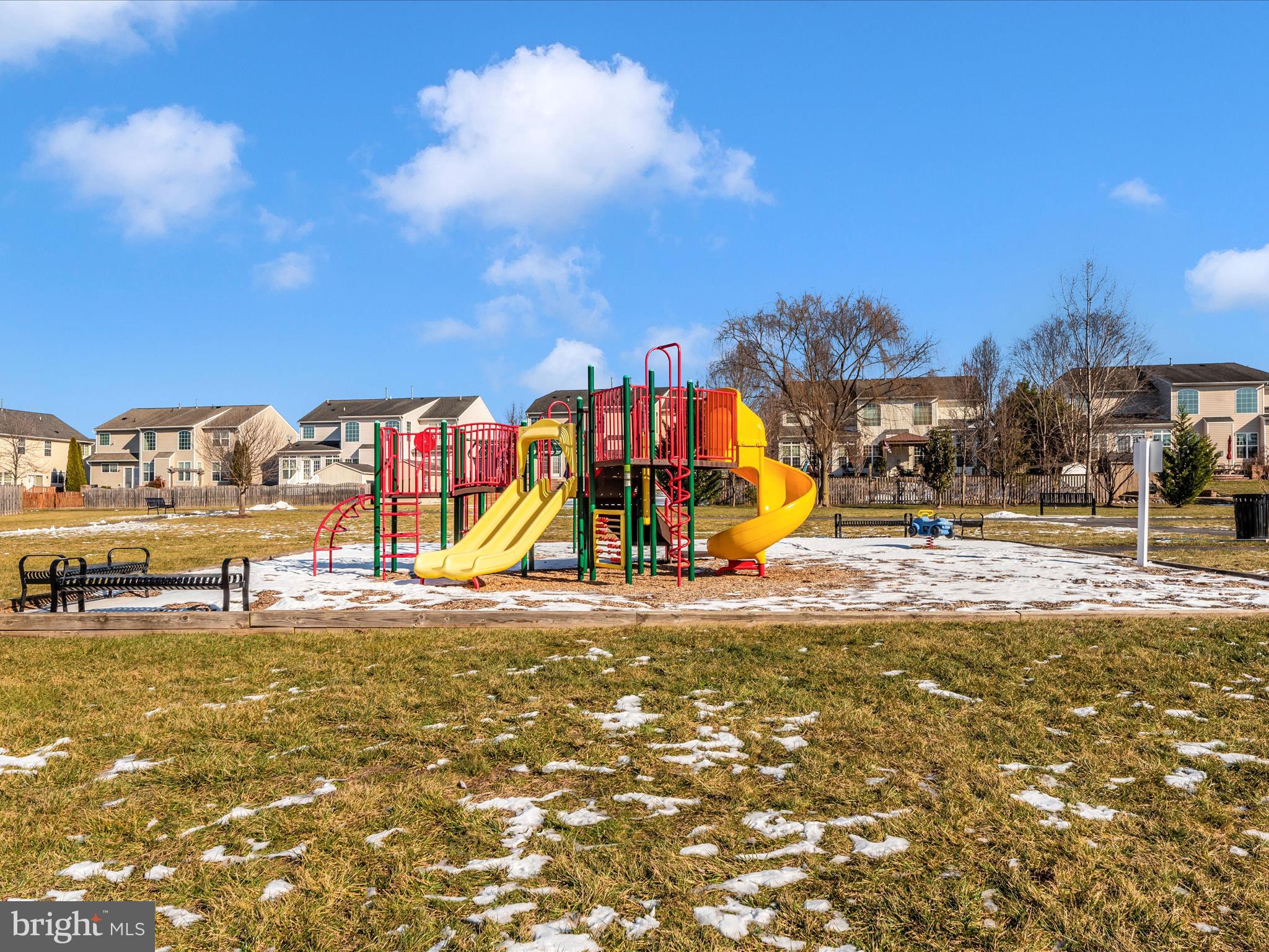 SUN MEADOW - Residential