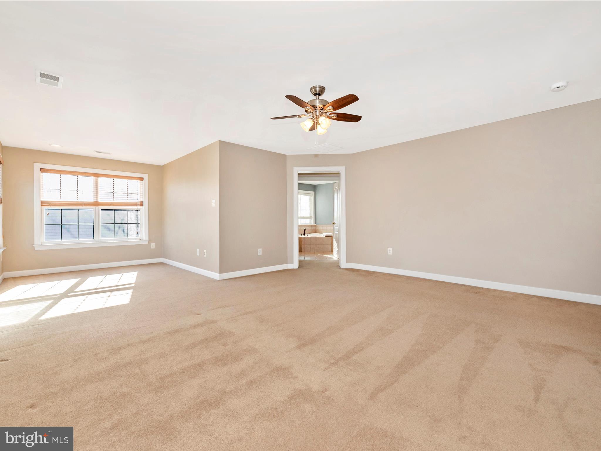 SUN MEADOW - Residential