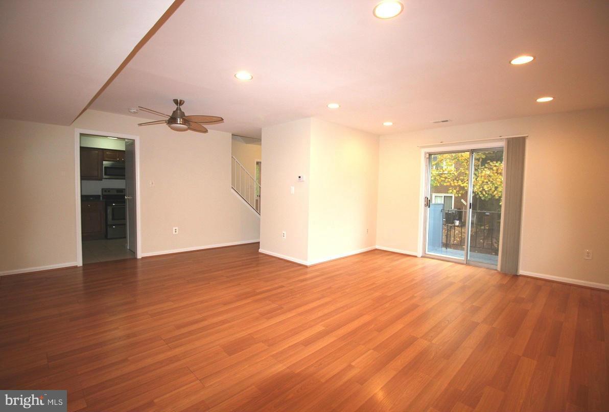 TERRACE TOWNE HOMES OF WOODLAWN - Residential