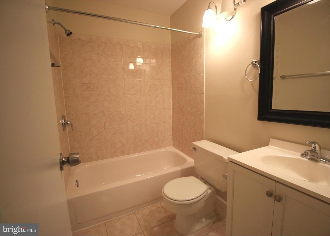 TERRACE TOWNE HOMES OF WOODLAWN - Residential