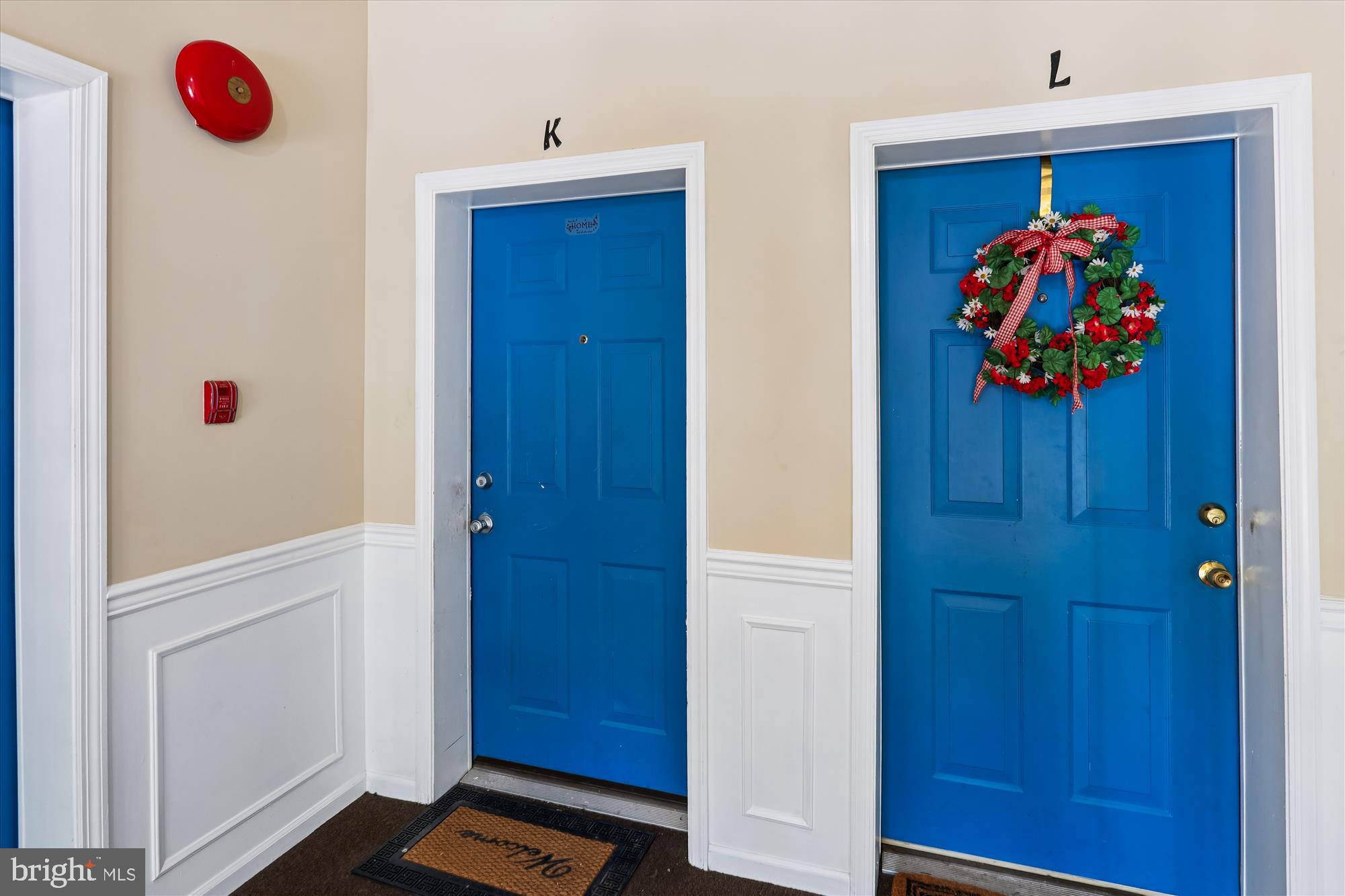 WOODBRIDGE CENTER - Residential