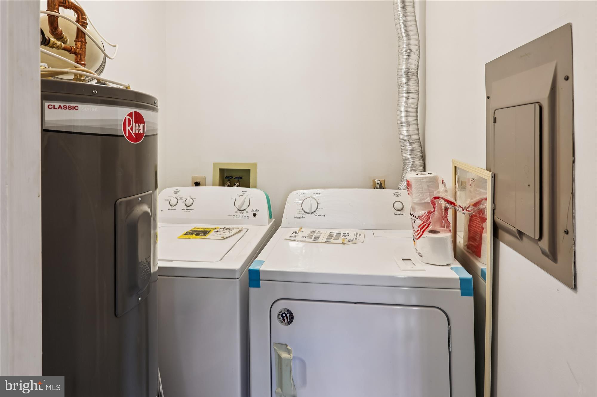 WOODBRIDGE CENTER - Residential