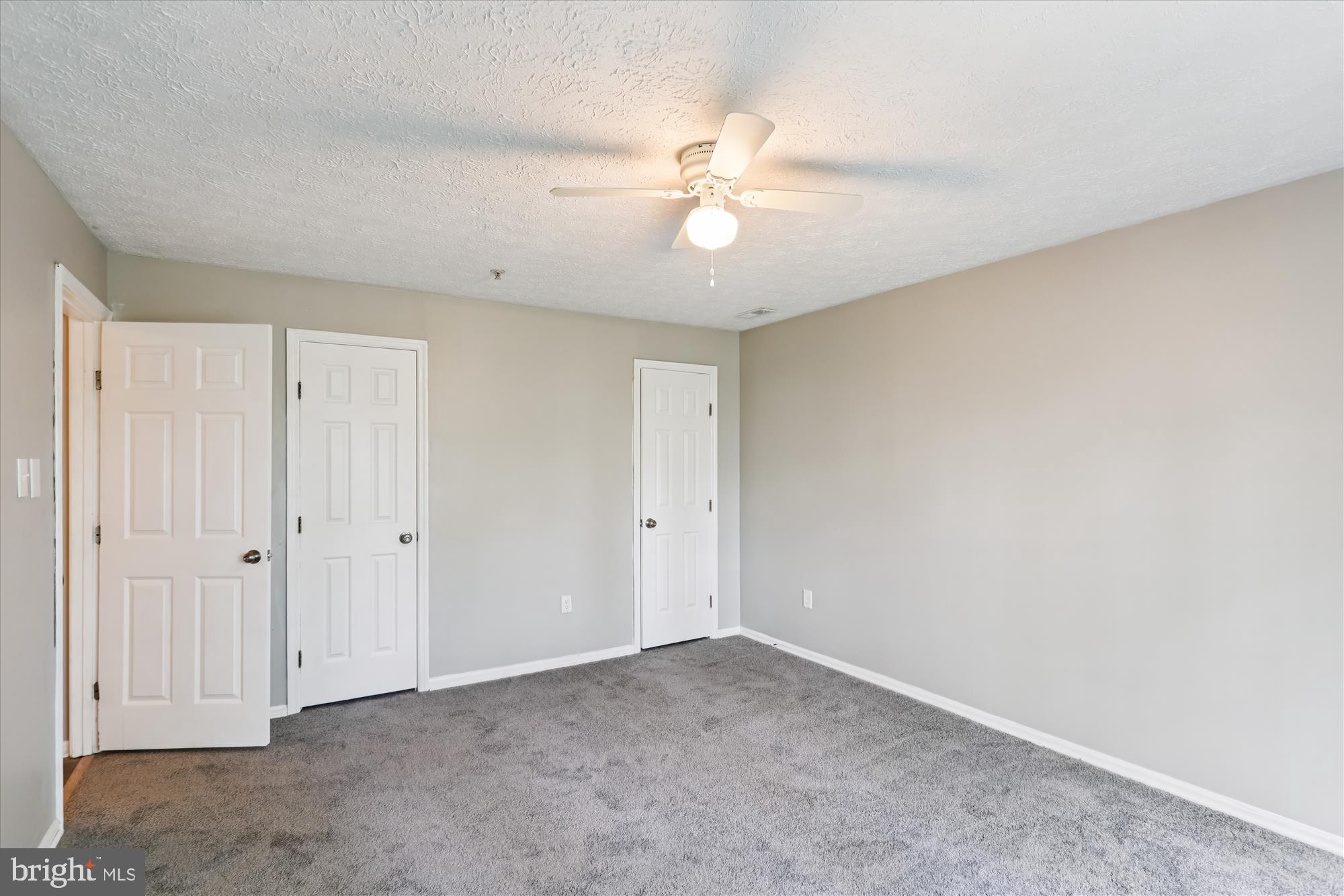 WOODBRIDGE CENTER - Residential