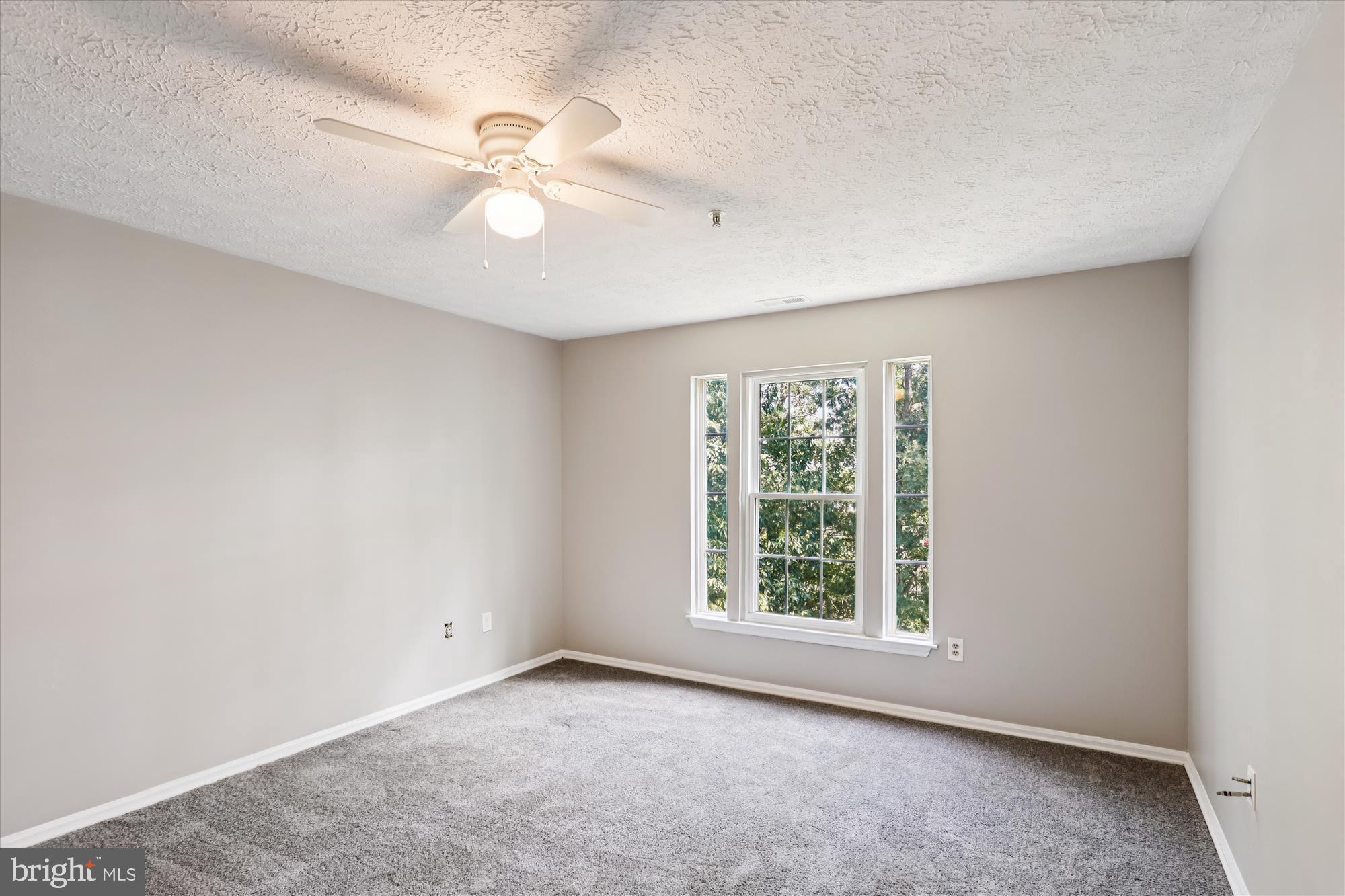 WOODBRIDGE CENTER - Residential