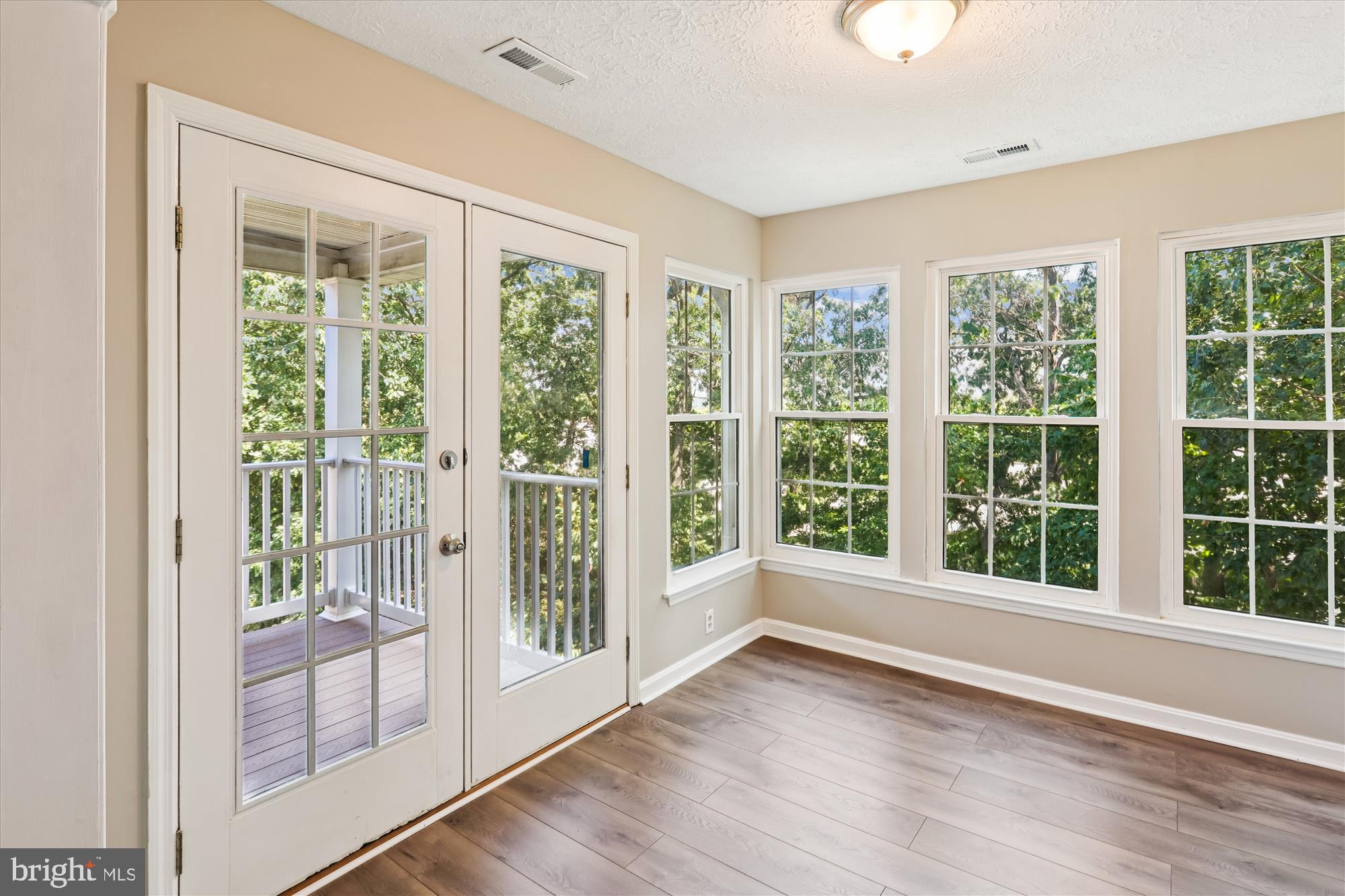 WOODBRIDGE CENTER - Residential