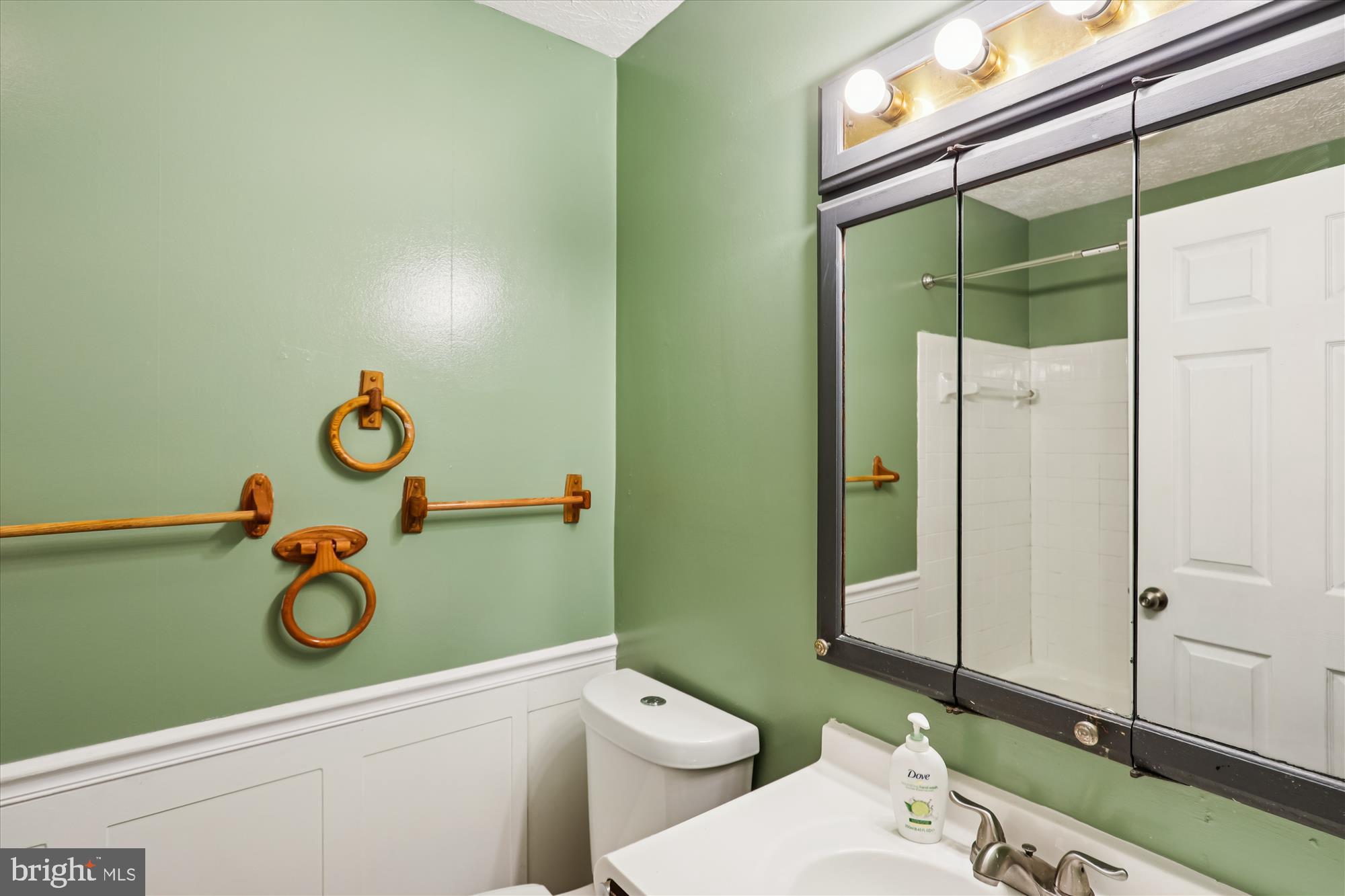 WOODBRIDGE CENTER - Residential