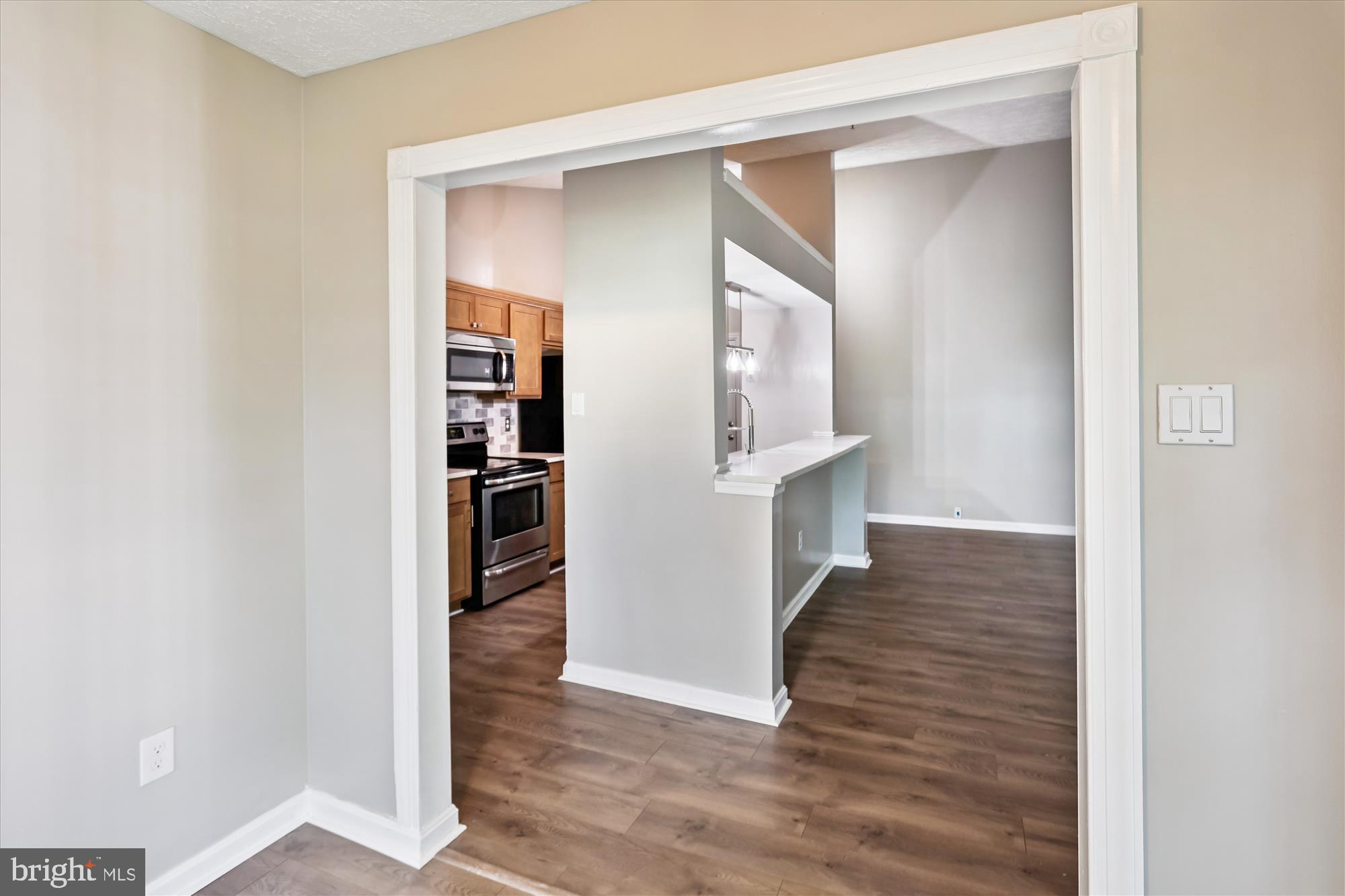 WOODBRIDGE CENTER - Residential