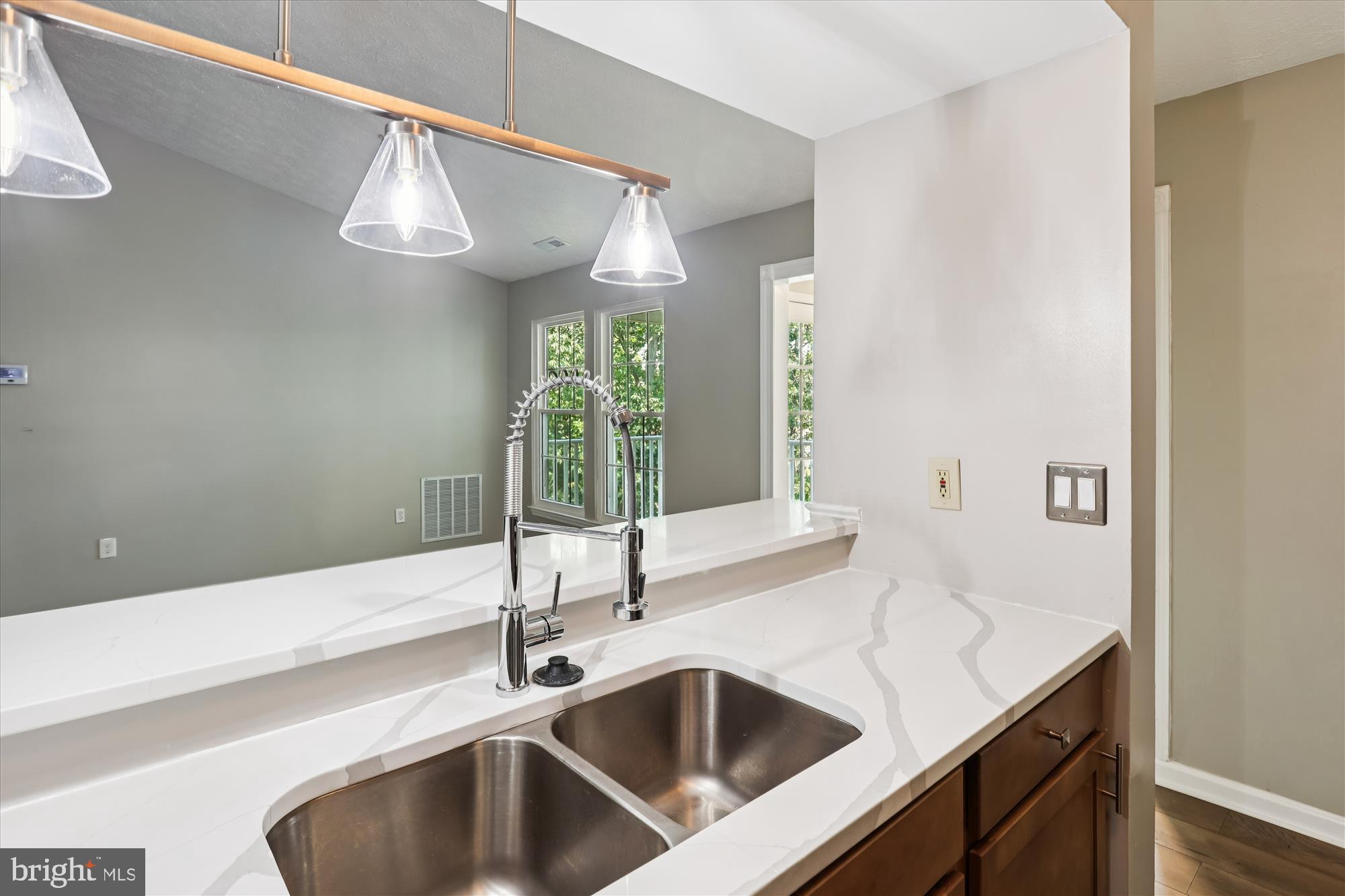 WOODBRIDGE CENTER - Residential