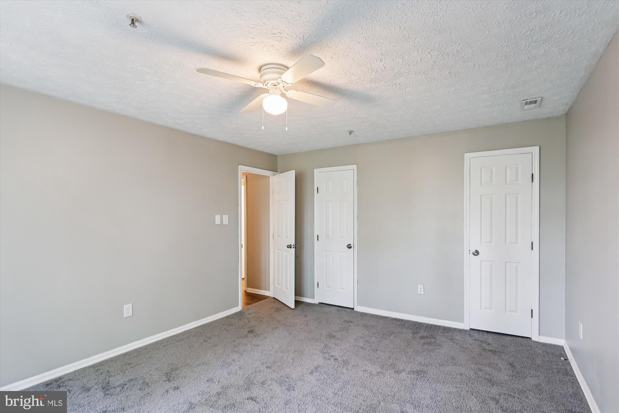 WOODBRIDGE CENTER - Residential