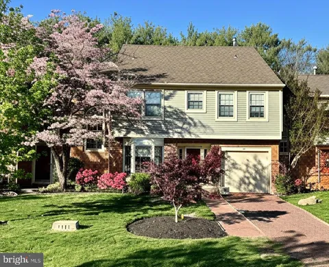 16 Majestic Way, Marlton, NJ MLS: NJBL2085908
