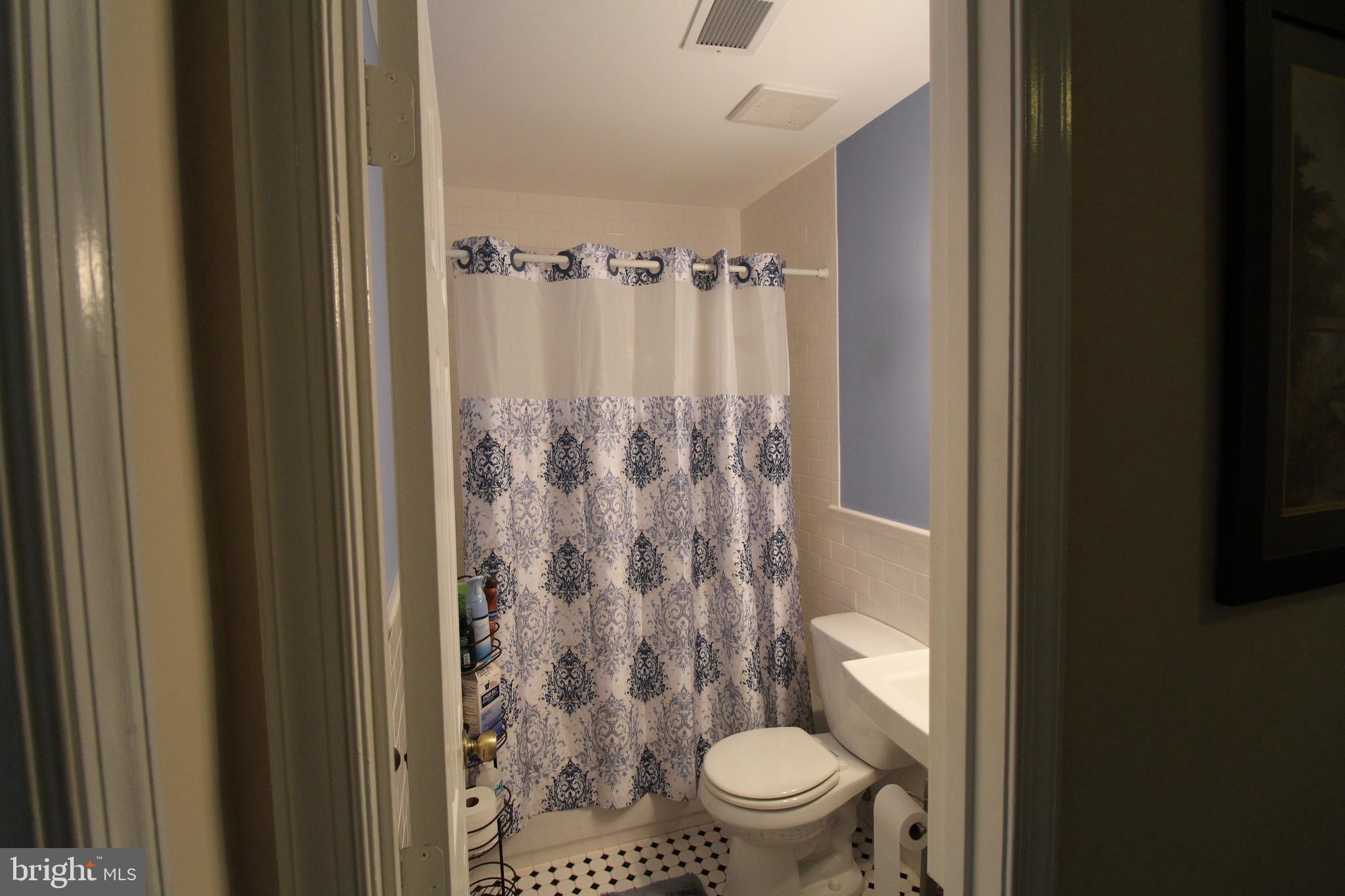 SUTTON GREEN - Residential Lease