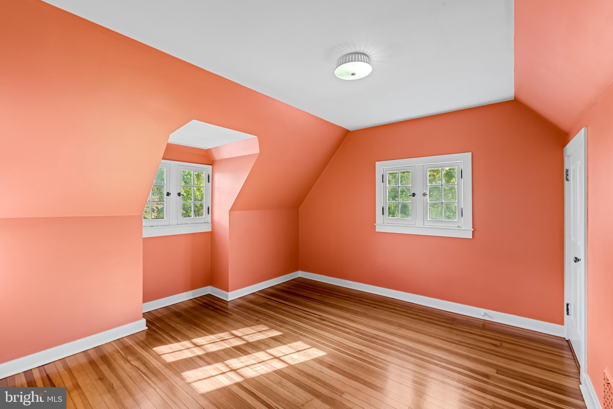 ROLAND PARK - Residential