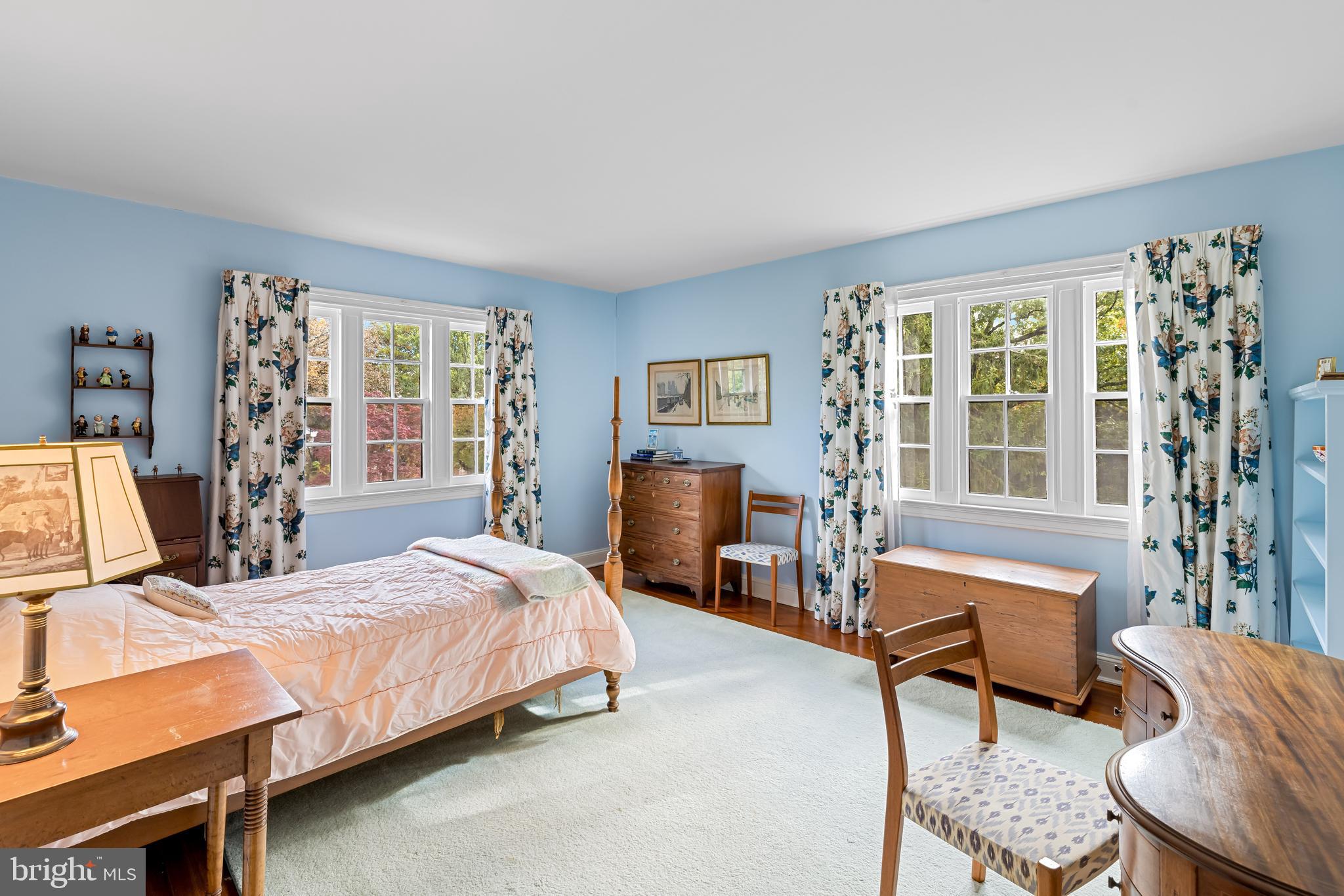 ROLAND PARK - Residential