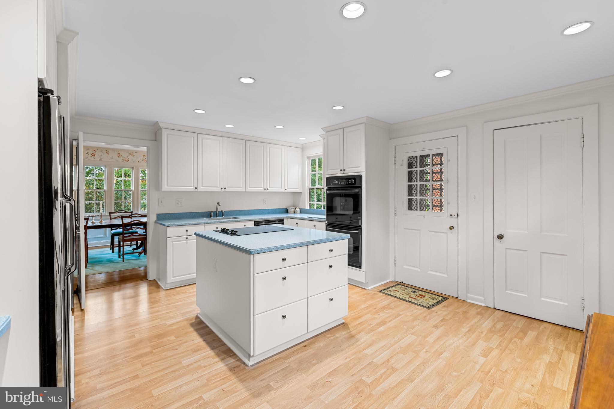 ROLAND PARK - Residential