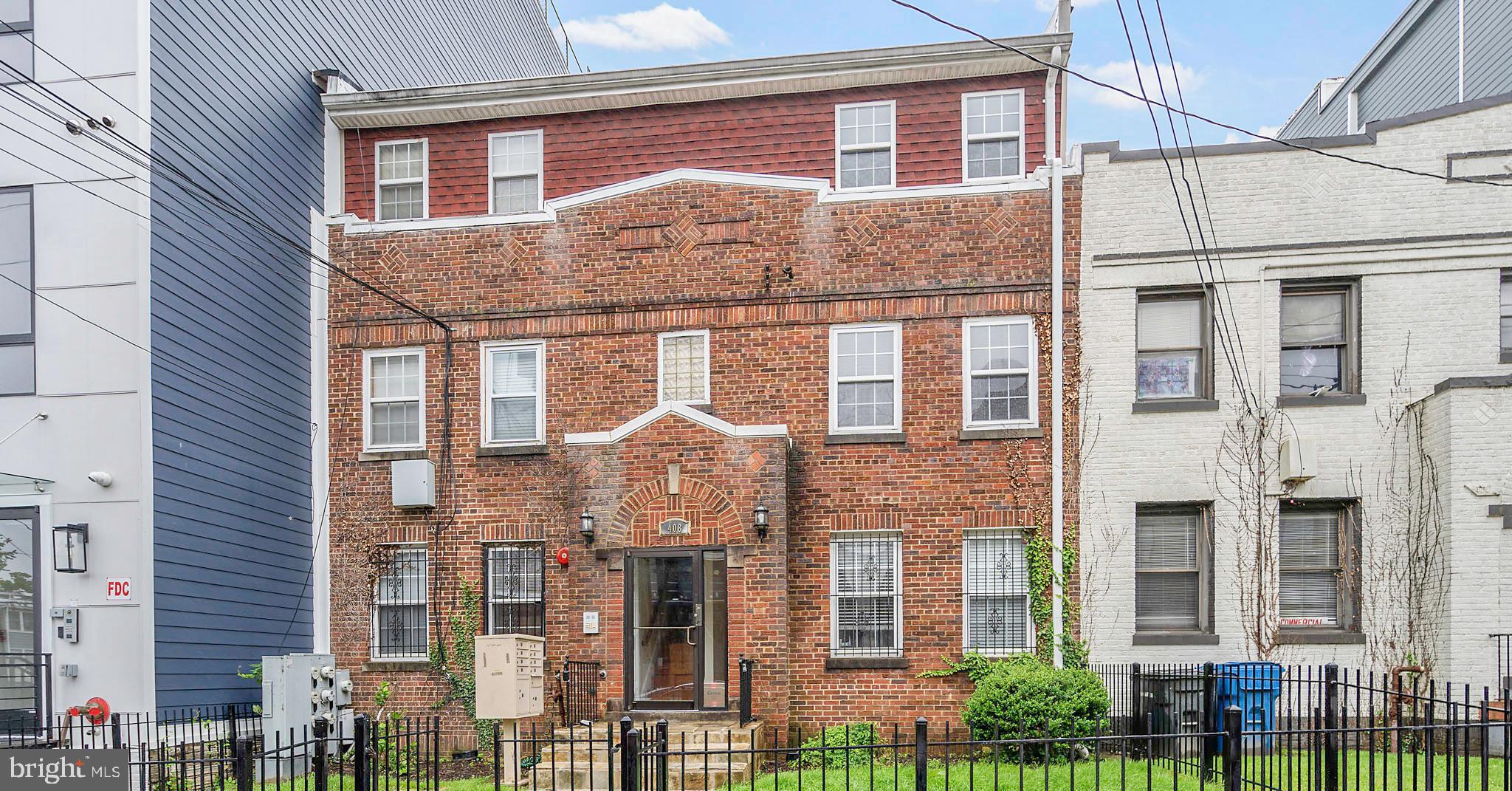 408 KENNEDY STREET NW 202