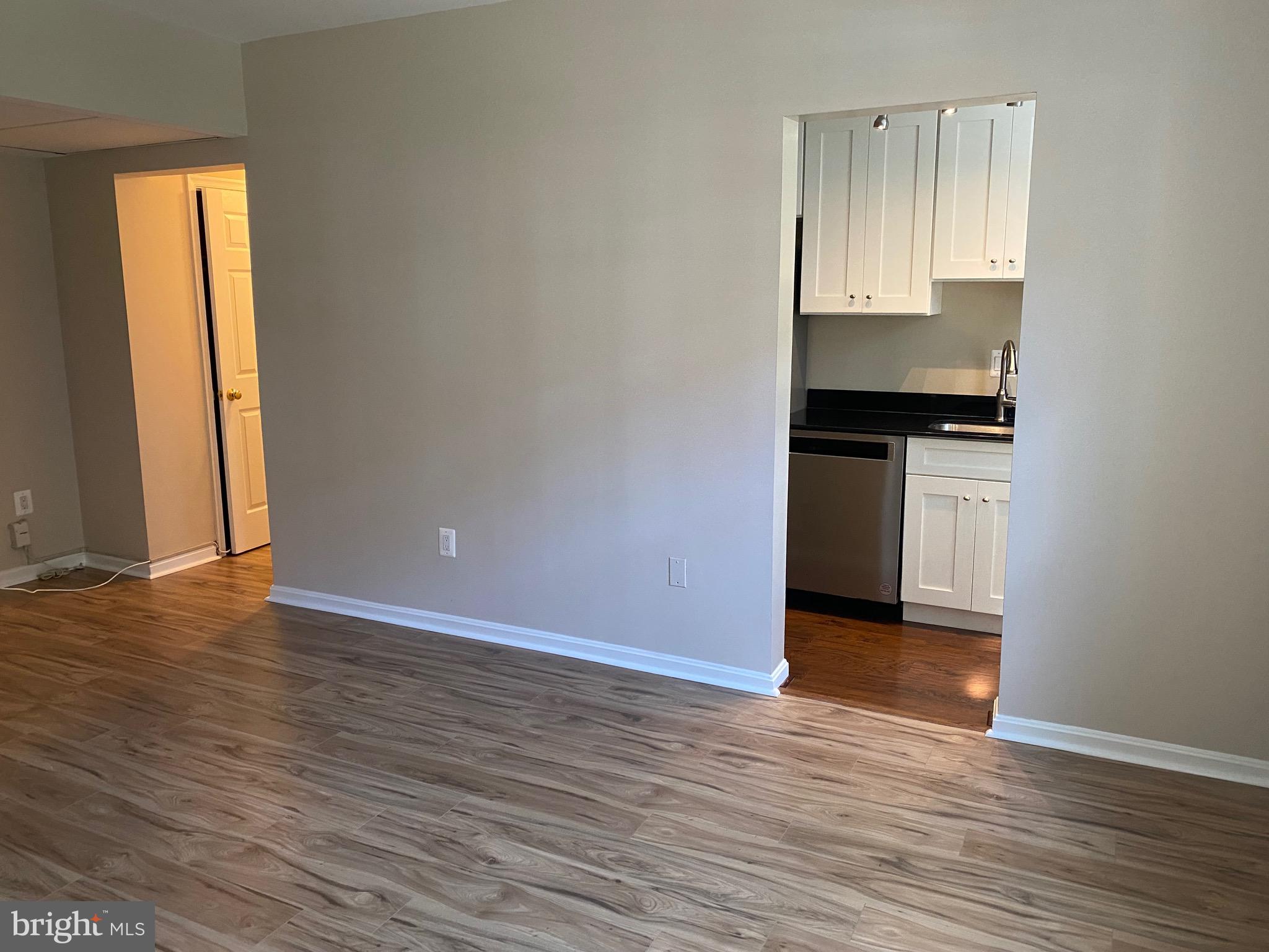 COLONIAL VILLAGE - Residential Lease